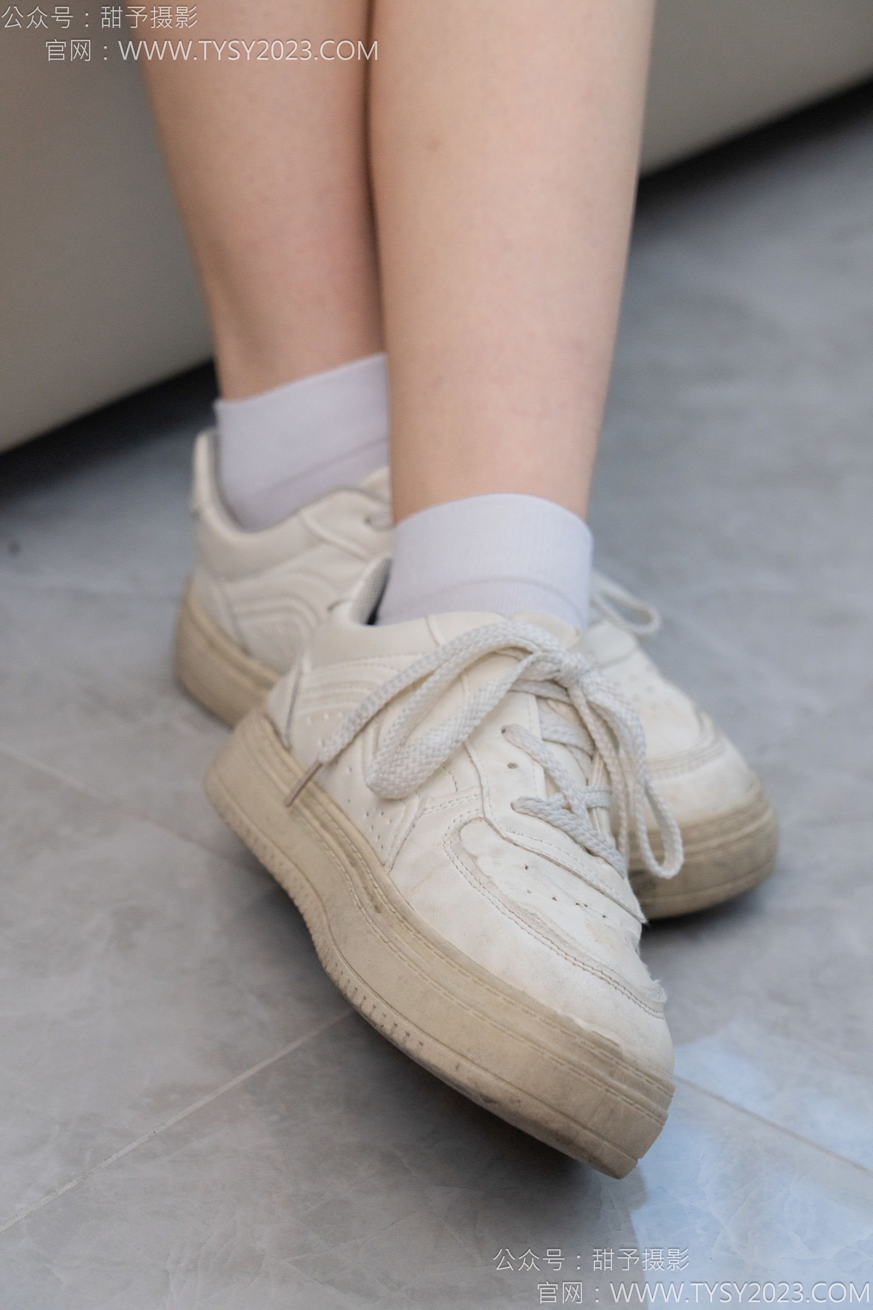 甜予摄影 No.126 诺诺 - 板鞋、白棉袜、裸足/(133P)