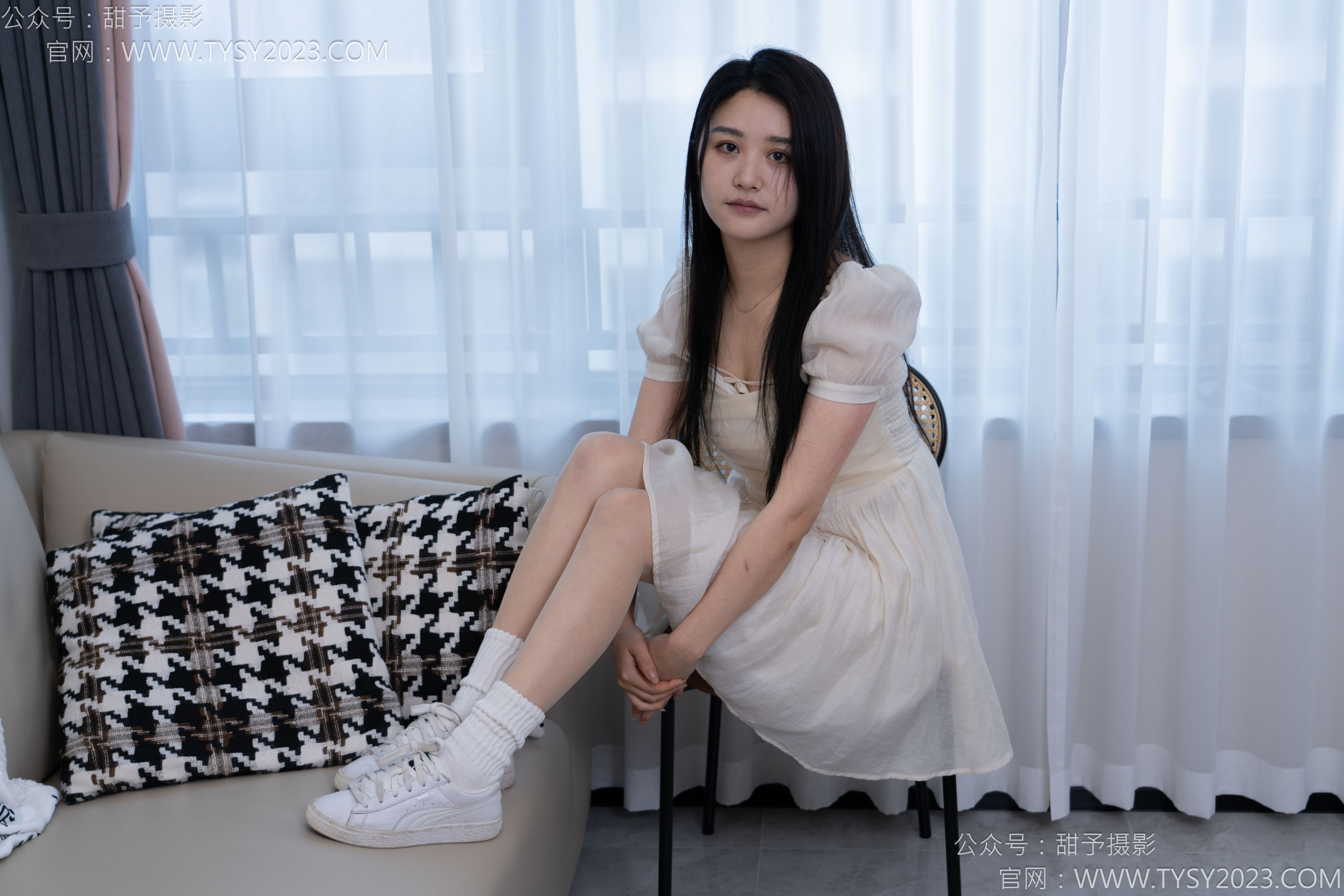 甜予摄影 No.137 澜澜 - 板鞋、白棉袜、薄肉丝/(140P)