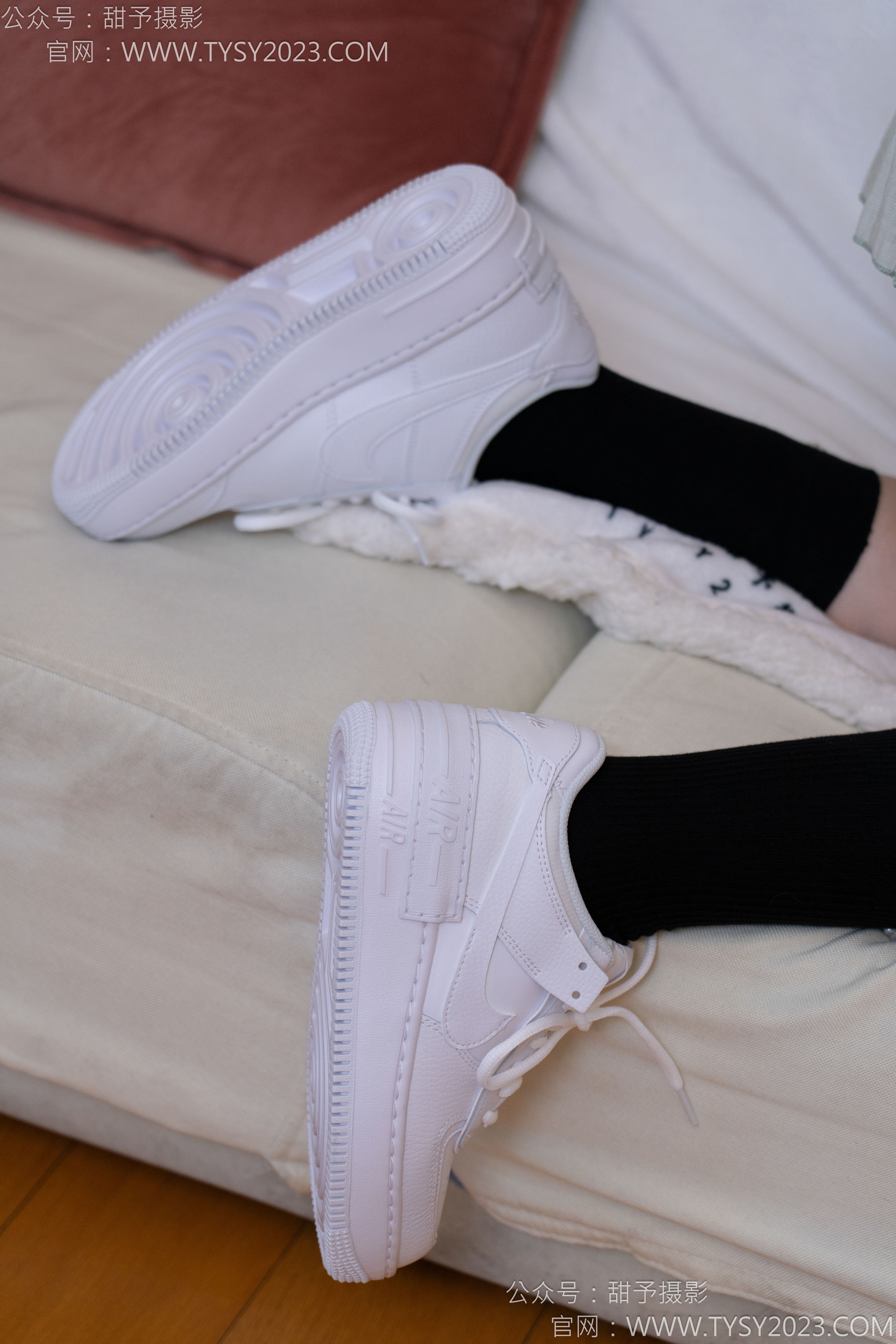 甜予摄影 No.136 璇璇 - 板鞋、黑棉袜/(203P)