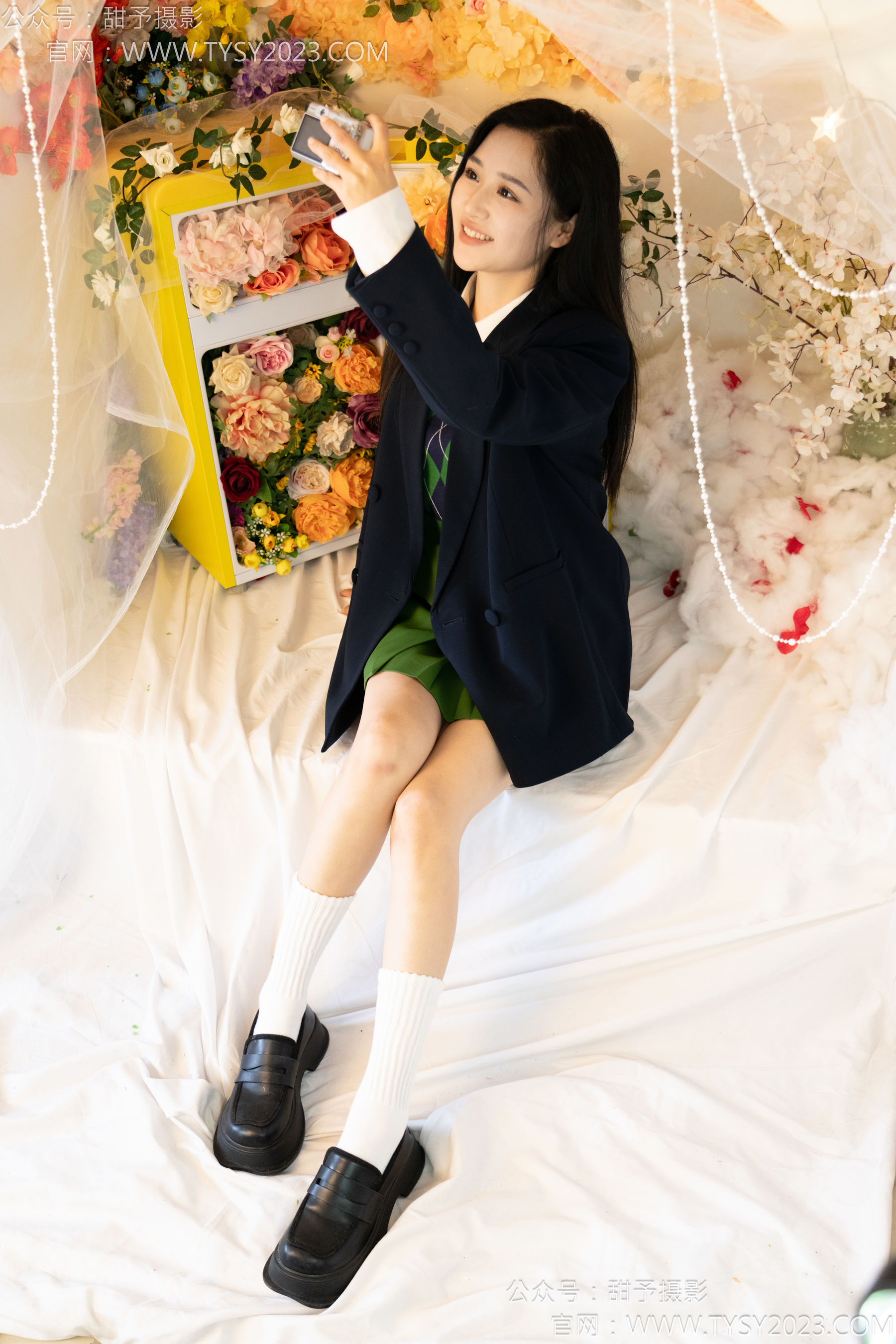 甜予摄影 NO.139 澜澜 - 皮鞋、白棉袜、裸足/(116P)