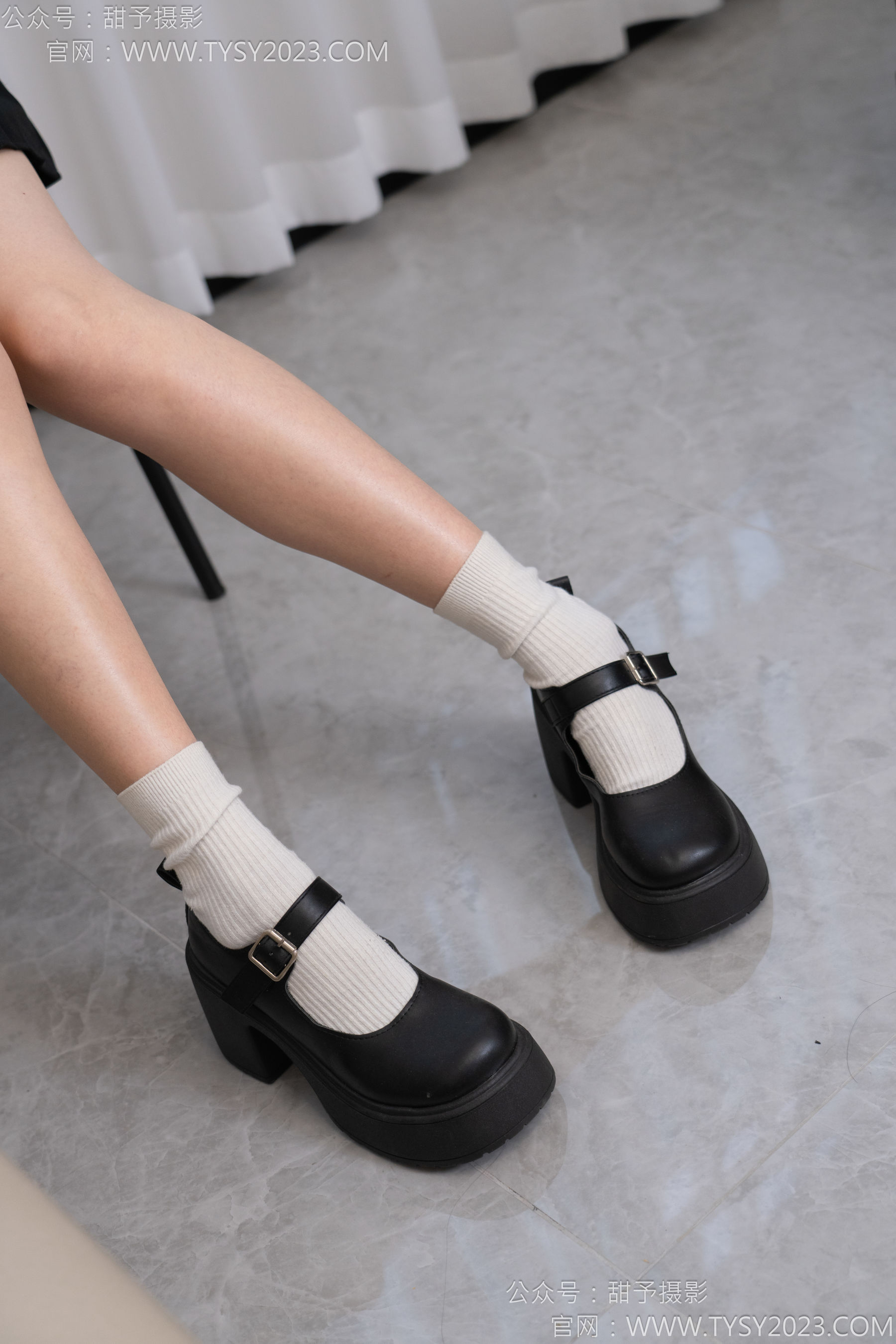 甜予摄影 No.127 丹丹 - 皮鞋、白棉袜、裸足/(145P)