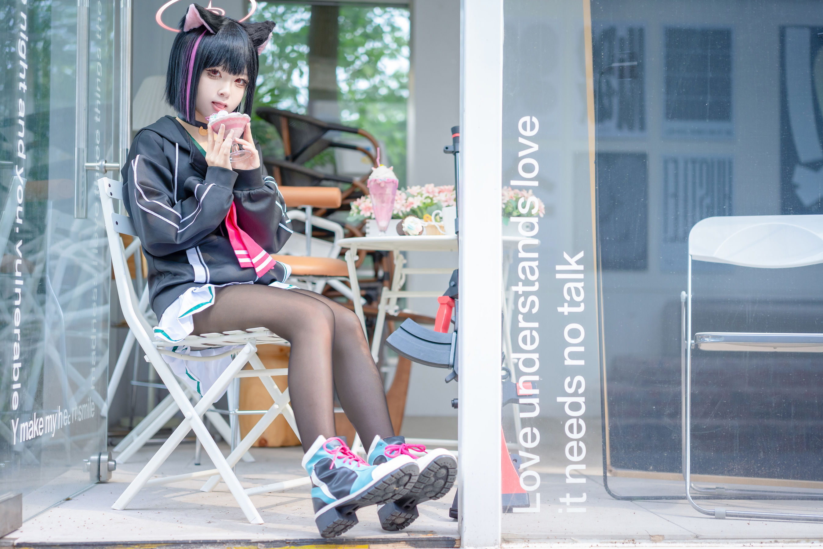 矢量鱼 - 杏山和纱/(18P)