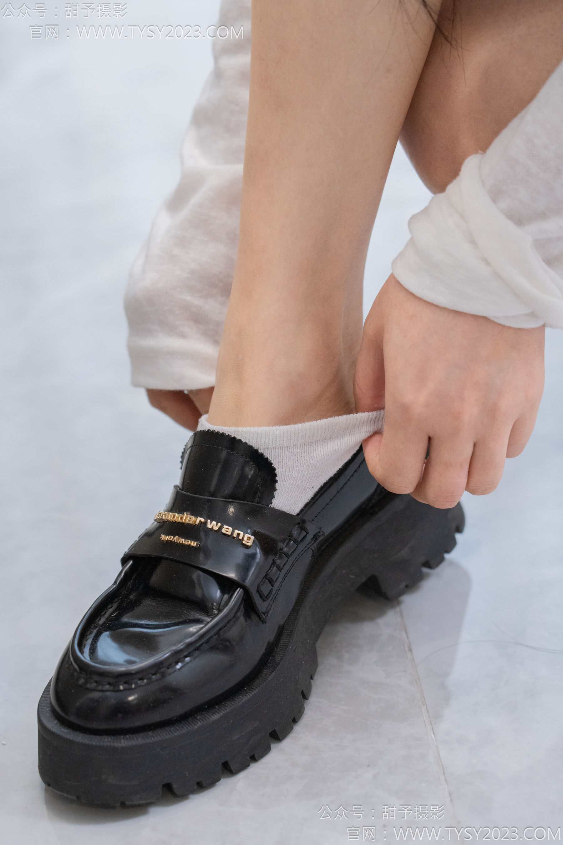 甜予摄影 No.130 澜澜 - 皮鞋、白棉袜、裸足、掉袜子剧情/(130P)