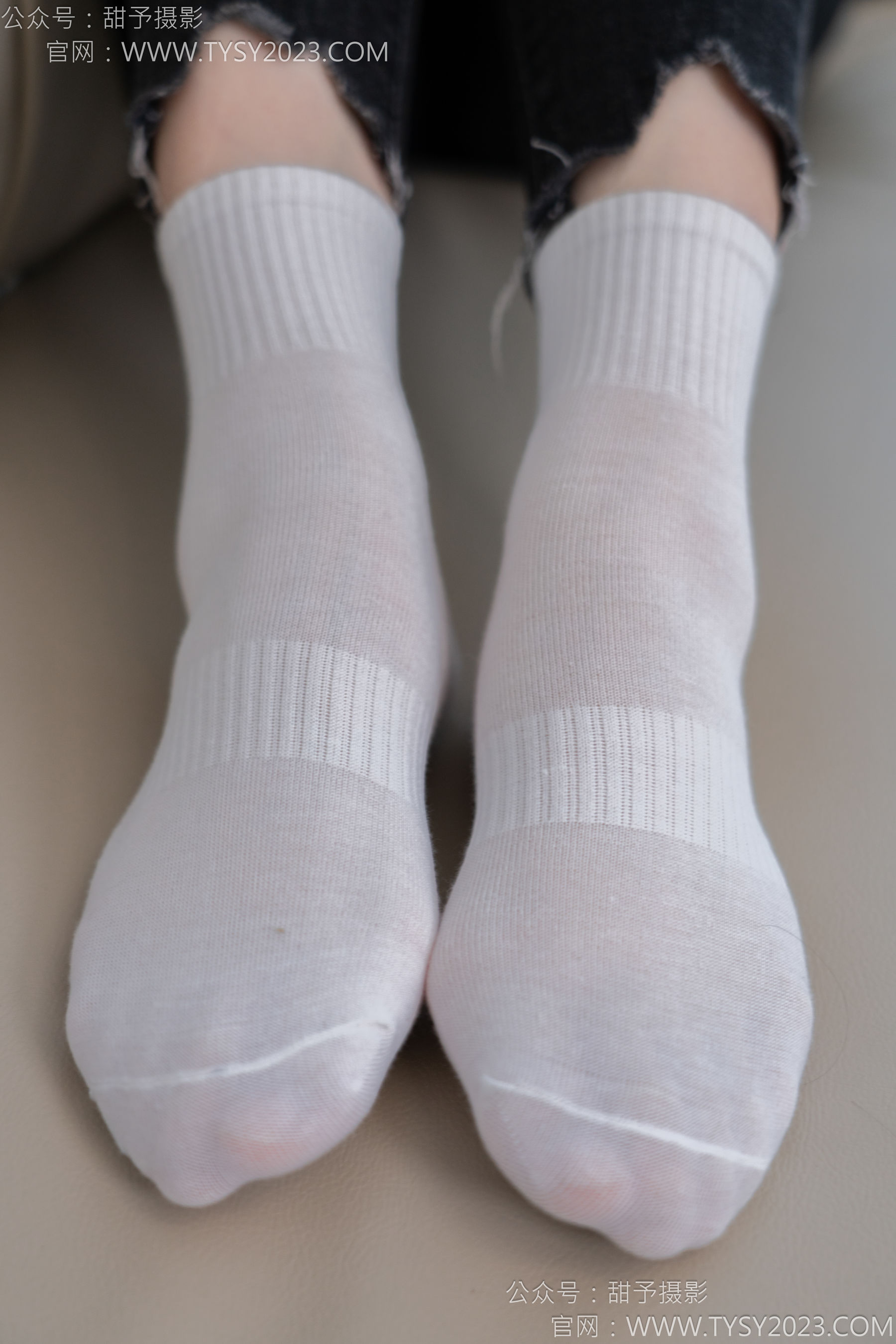 甜予摄影 No.133 梦梦 - 长靴、白棉袜、裸足/(135P)