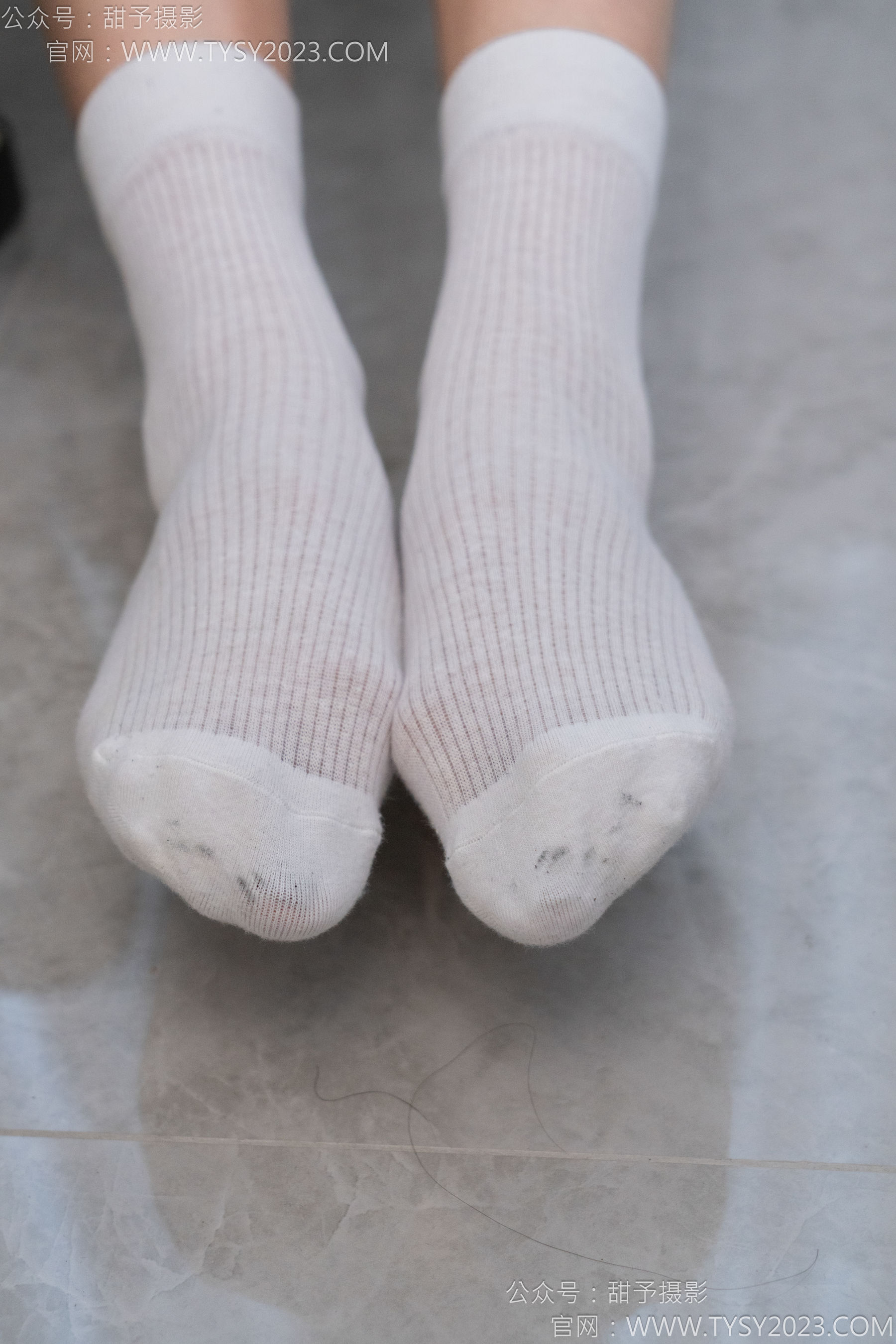 甜予摄影 No.129 咖啡豆 - 长靴、白棉袜、裸足/(134P)