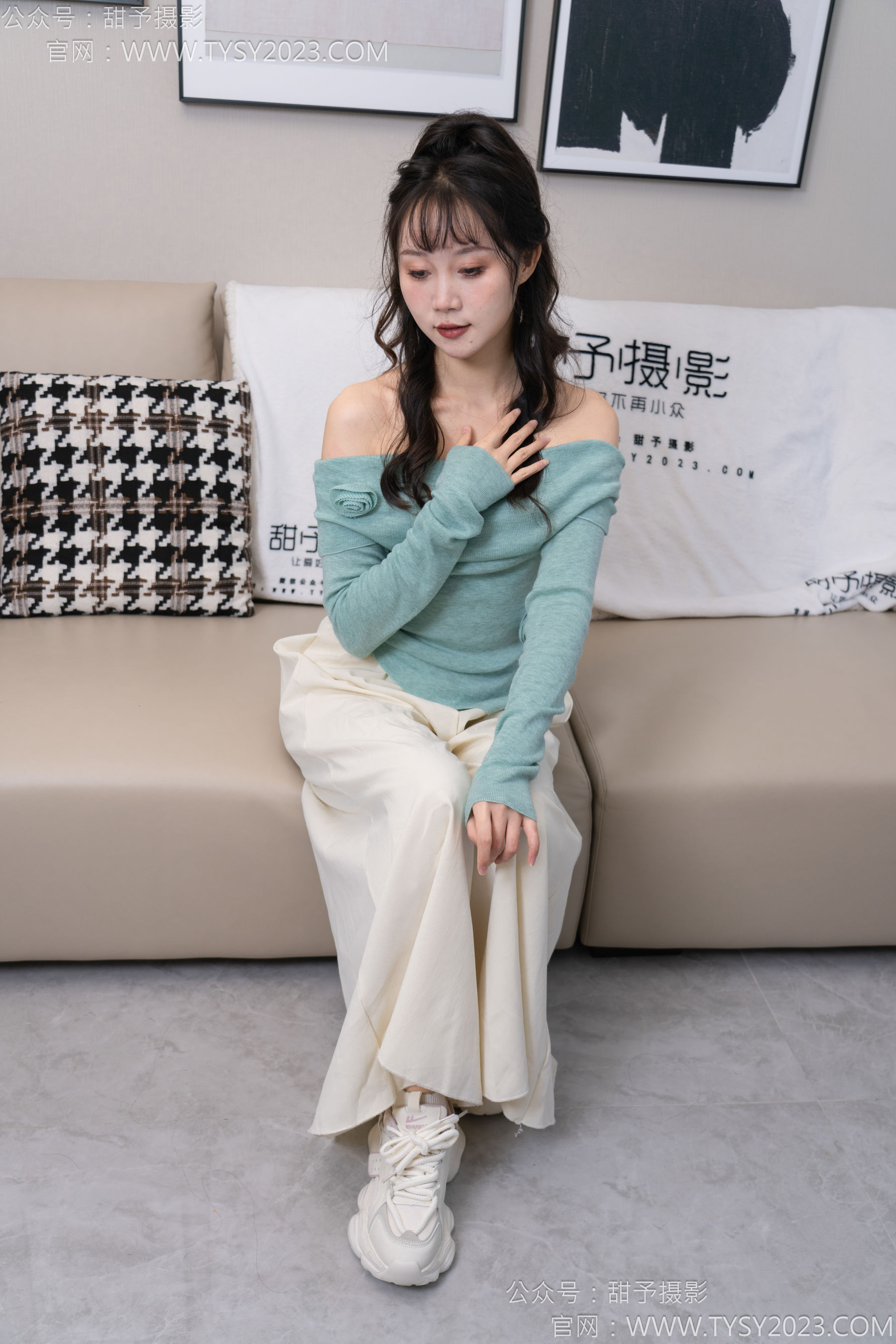 甜予摄影 No.125 丹丹 - 运动鞋、白棉袜、裸足/(139P)