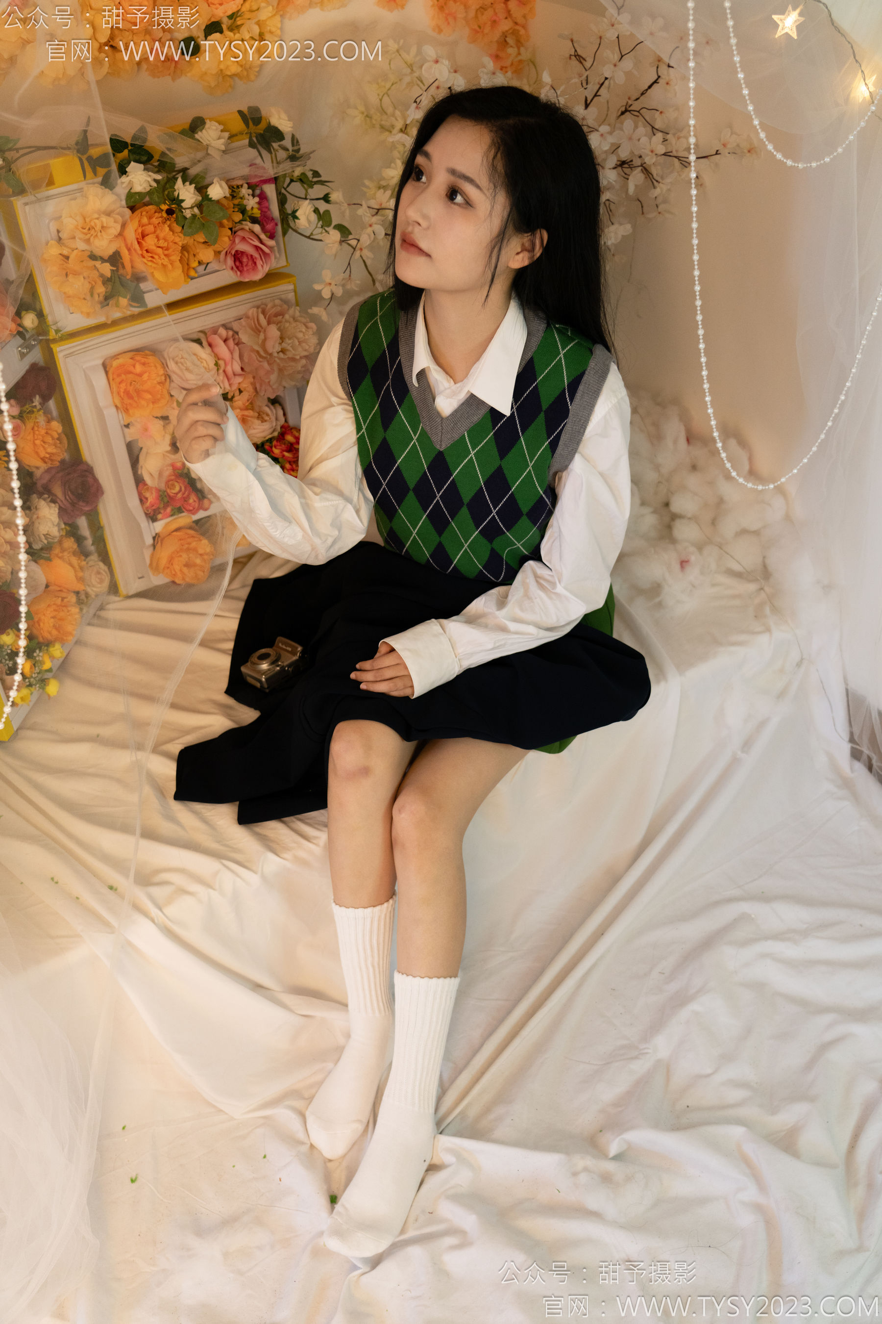 甜予摄影 NO.139 澜澜 - 皮鞋、白棉袜、裸足/(116P)