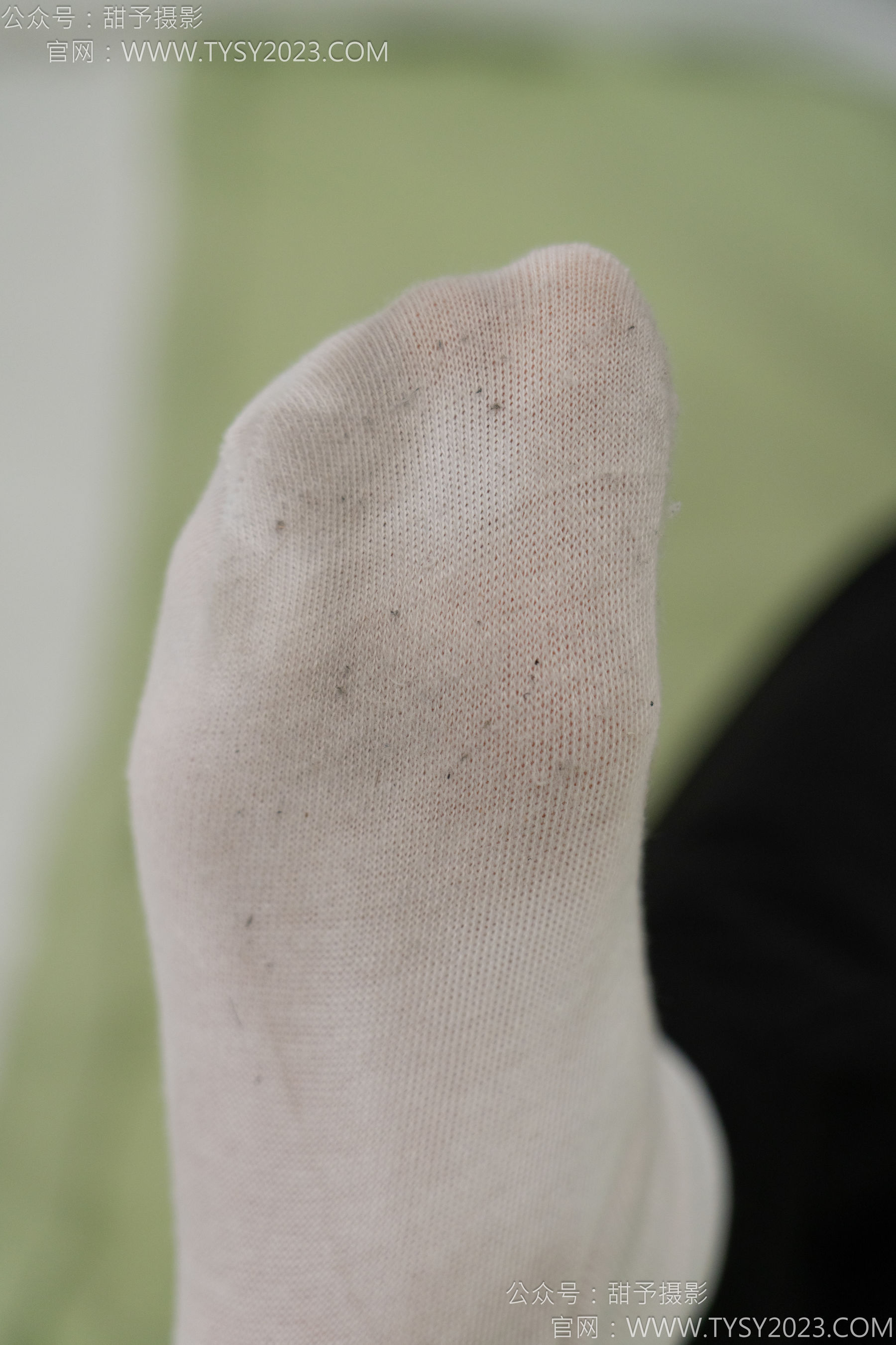 甜予摄影 No.135 思思 - 板鞋、白棉袜、裸足/(135P)
