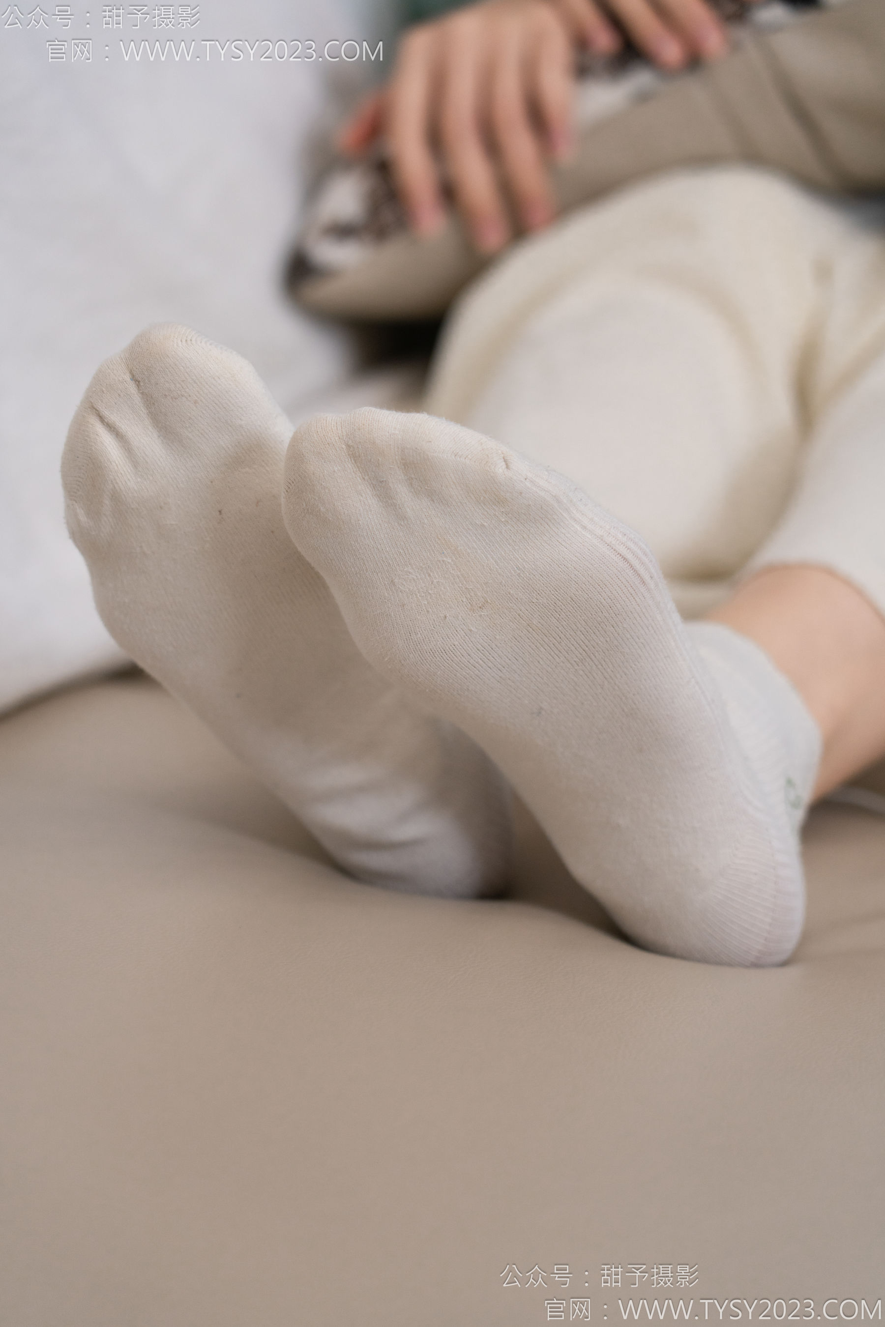 甜予摄影 No.125 丹丹 - 运动鞋、白棉袜、裸足/(139P)