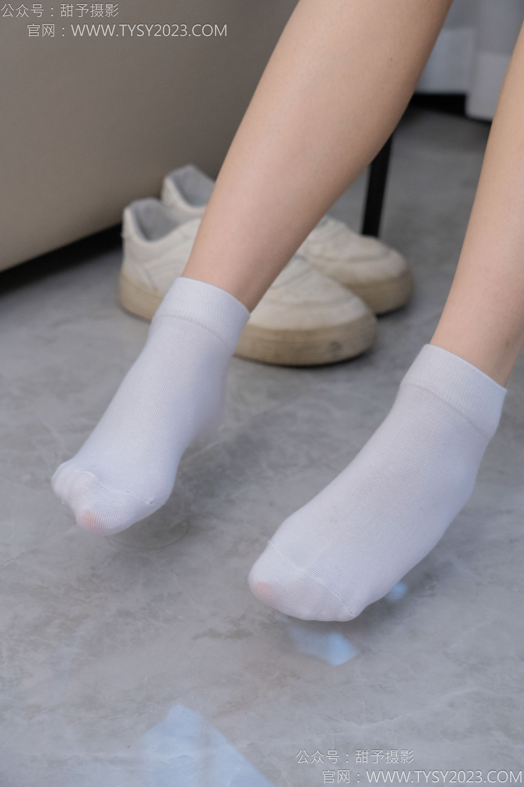 甜予摄影 No.126 诺诺 - 板鞋、白棉袜、裸足/(133P)