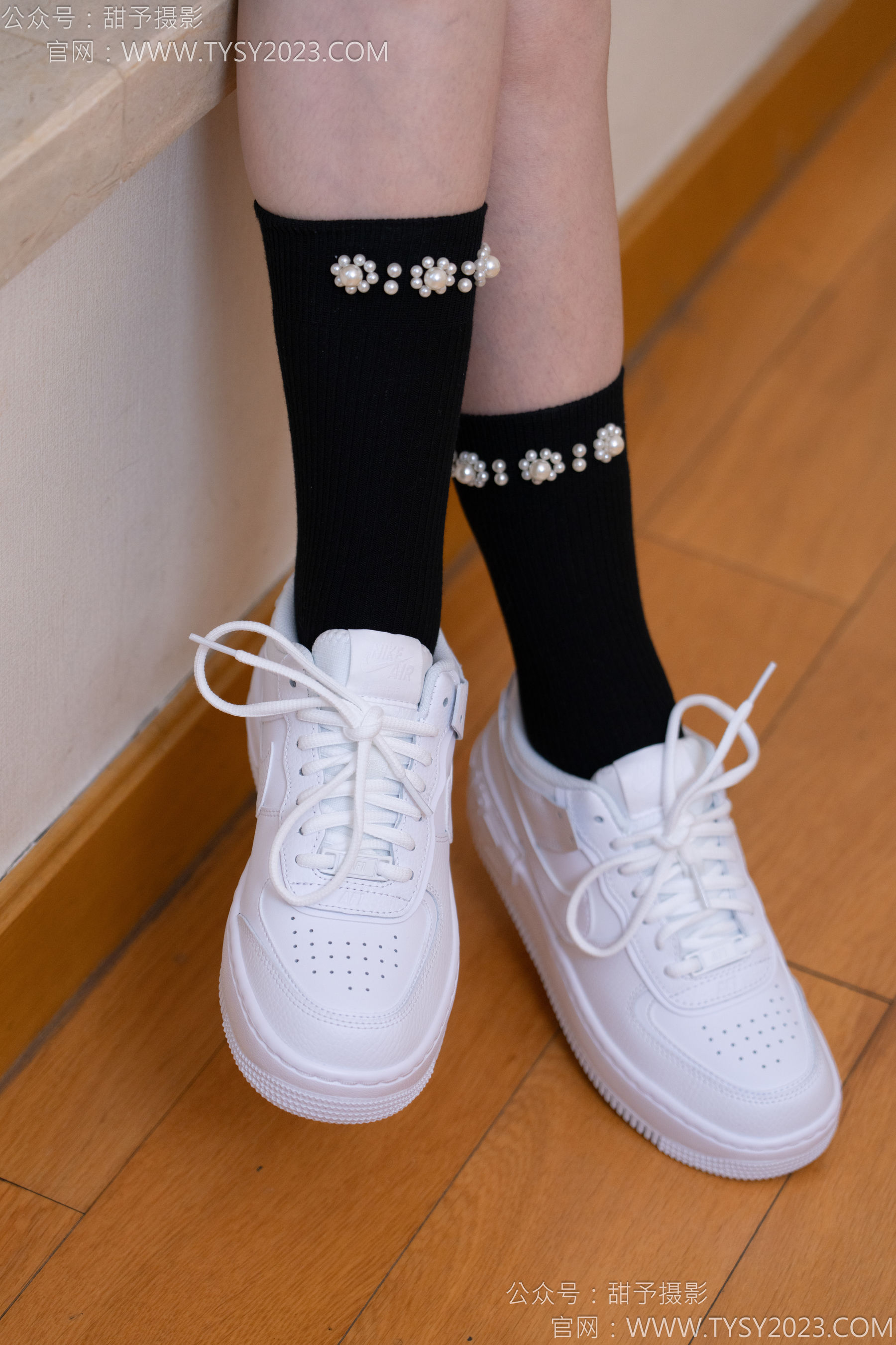 甜予摄影 No.136 璇璇 - 板鞋、黑棉袜/(203P)