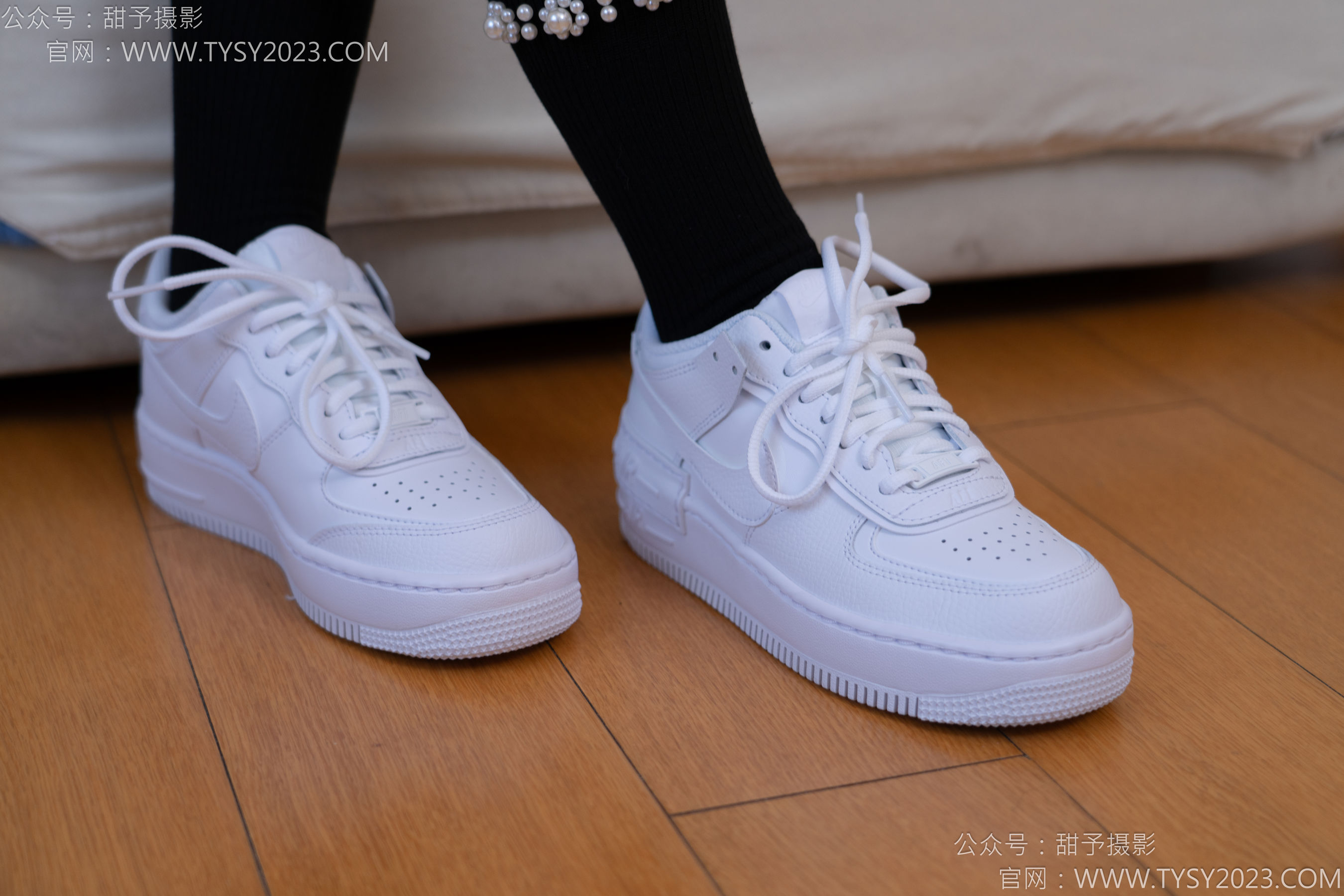 甜予摄影 No.136 璇璇 - 板鞋、黑棉袜/(203P)