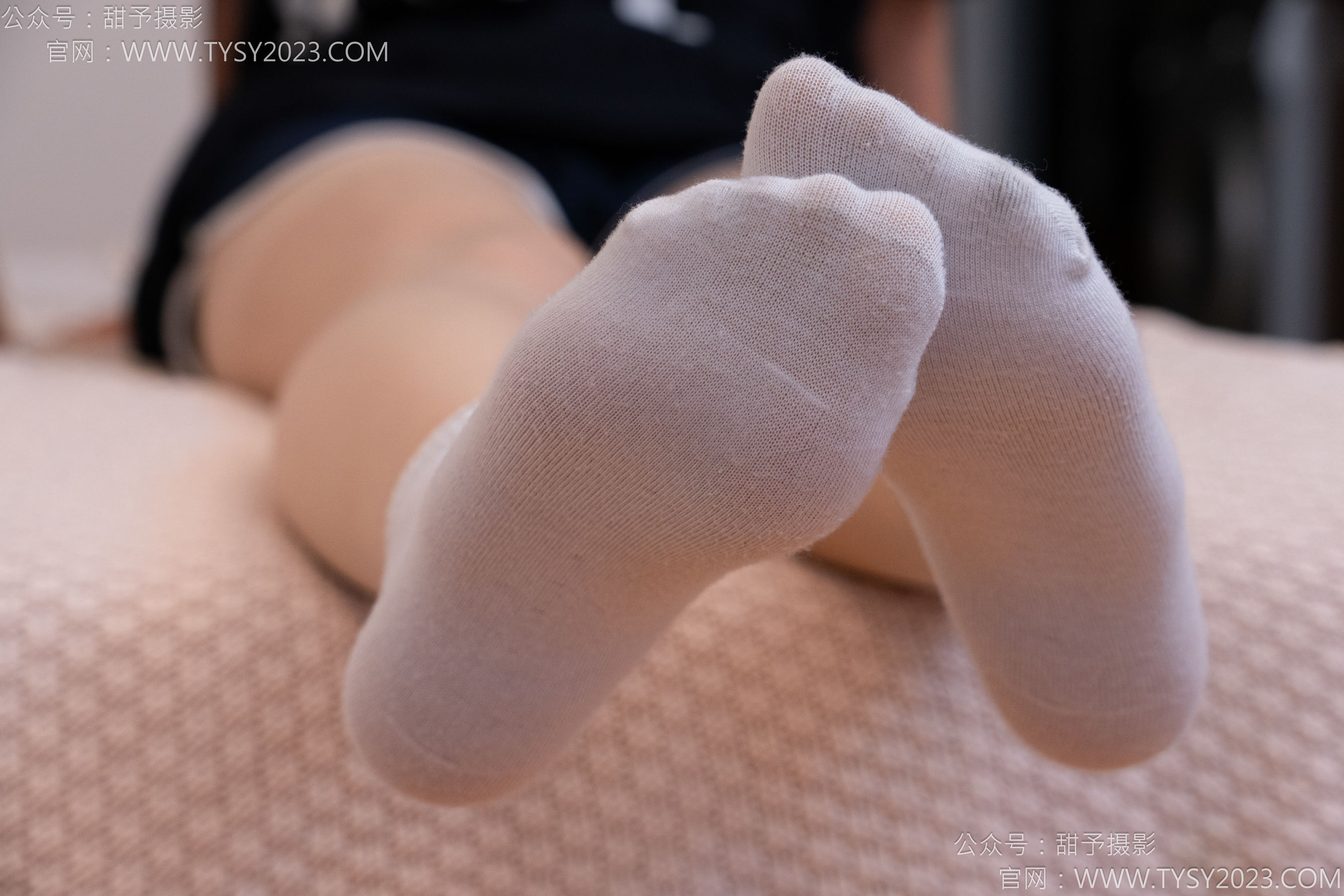 甜予摄影 No.140 思思&双人 - 板鞋、白棉袜、肉丝/(130P)