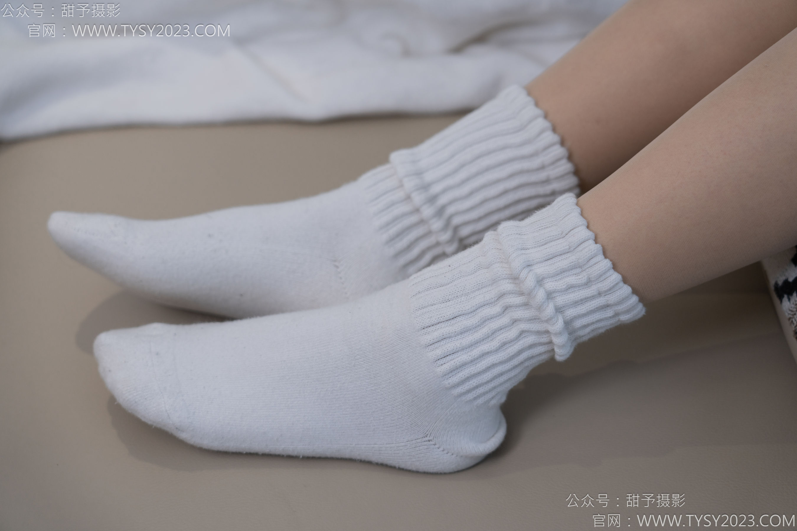 甜予摄影 No.137 澜澜 - 板鞋、白棉袜、薄肉丝/(140P)