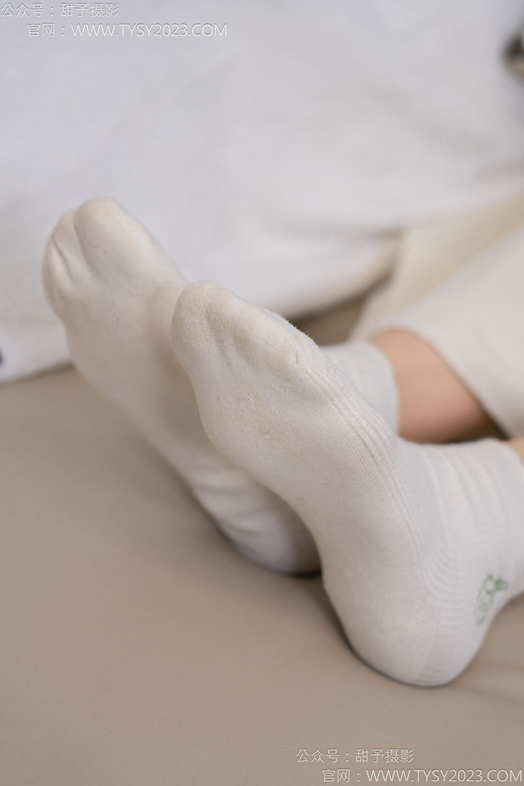 甜予摄影 No.125 丹丹 - 运动鞋、白棉袜、裸足/(139P)