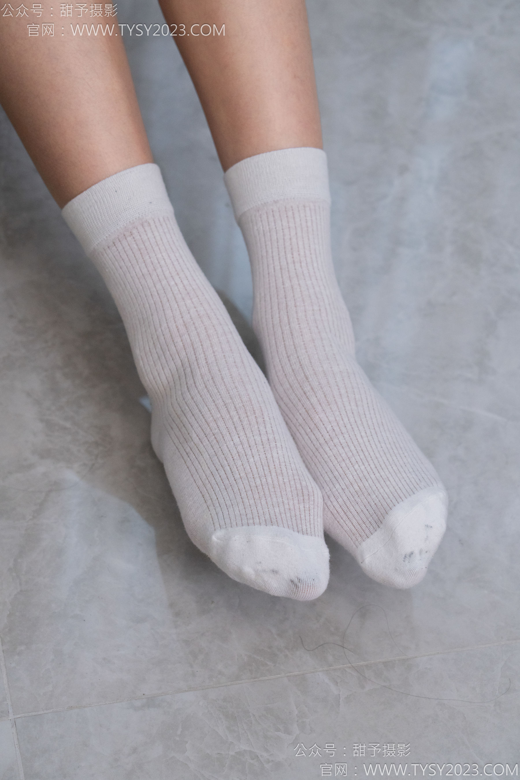 甜予摄影 No.129 咖啡豆 - 长靴、白棉袜、裸足/(134P)