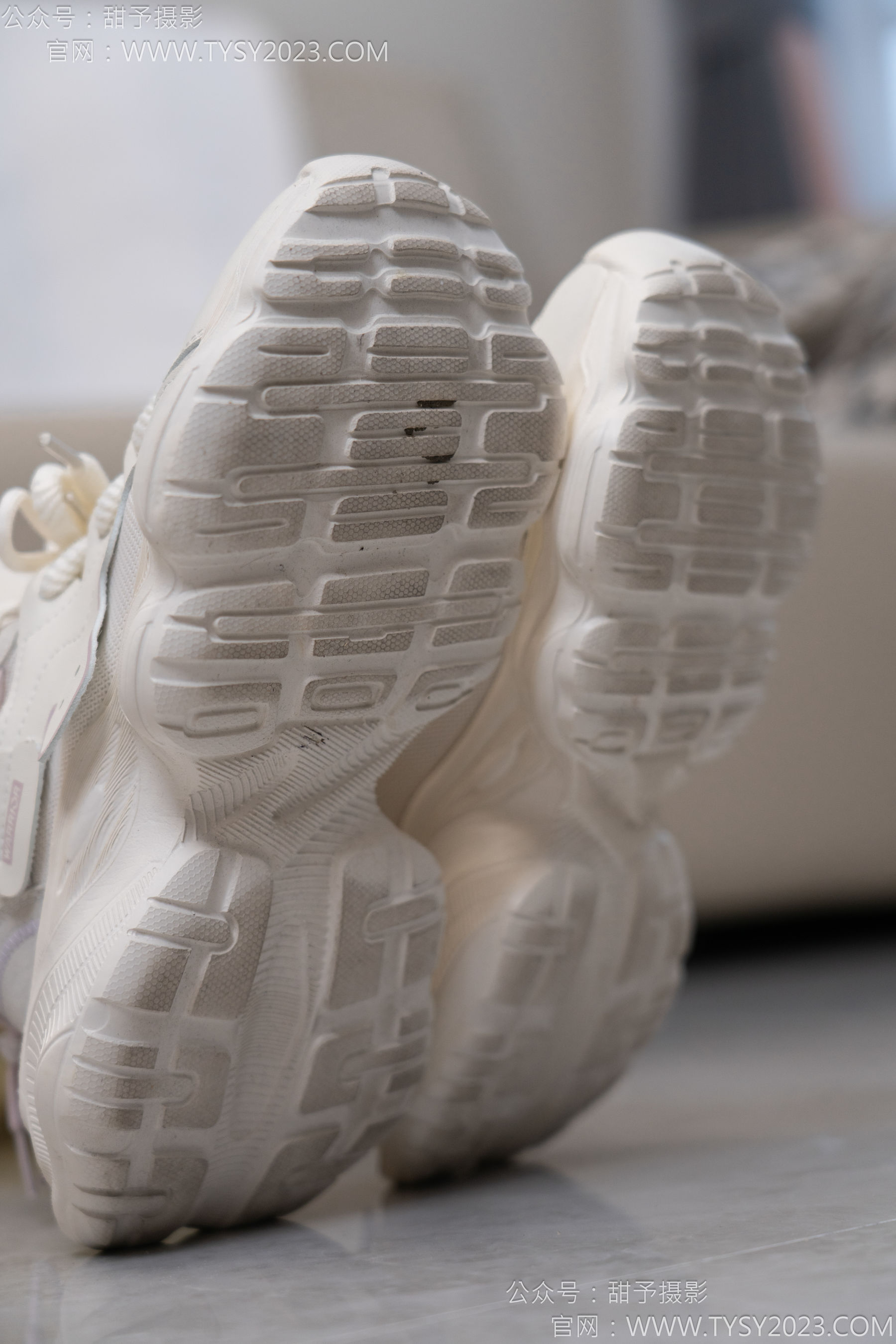 甜予摄影 No.125 丹丹 - 运动鞋、白棉袜、裸足/(139P)