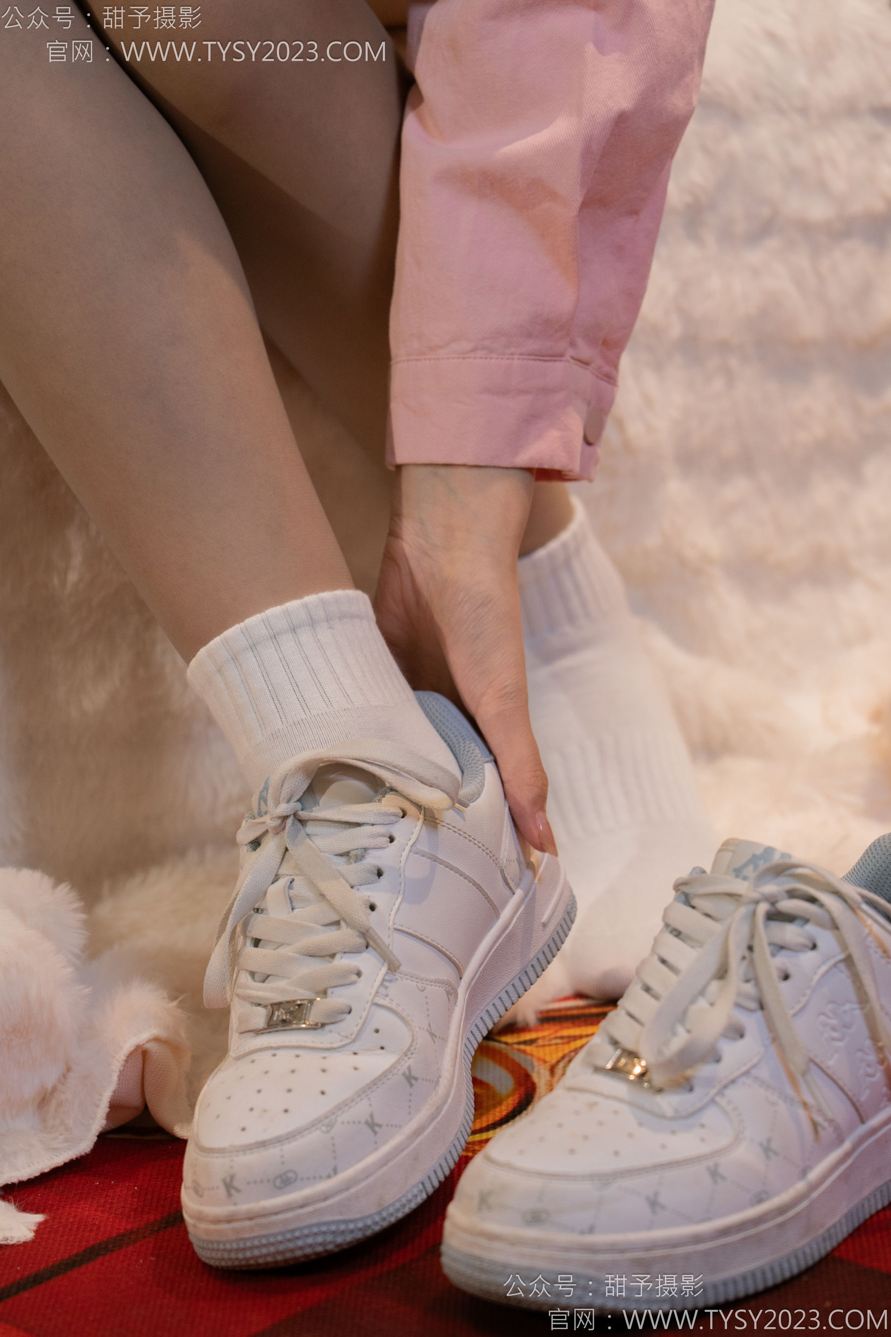 甜予摄影 No.131 璇璇 - 板鞋、白棉袜、薄肉丝/(131P)