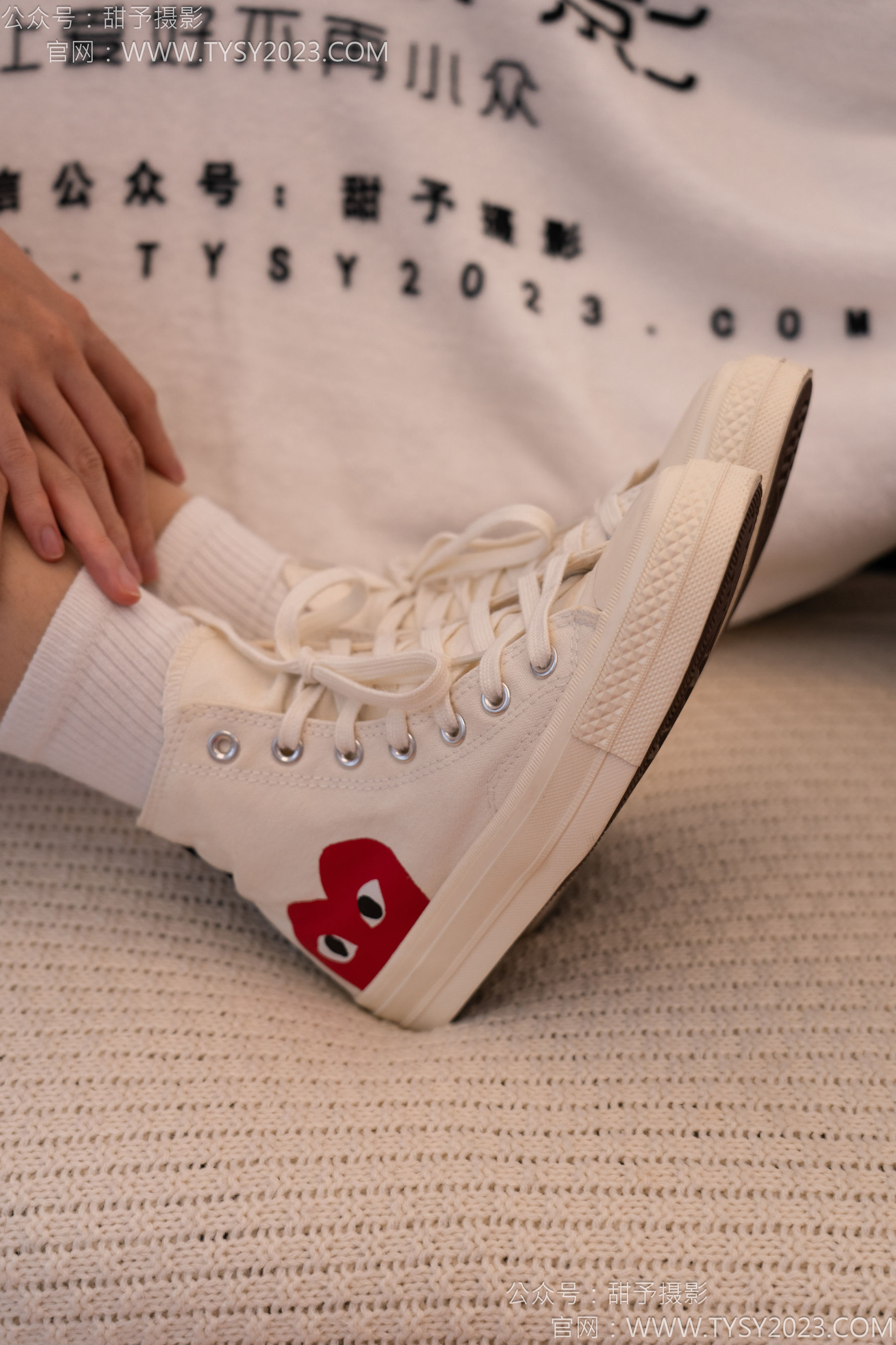 甜予摄影 No.140 思思&双人 - 板鞋、白棉袜、肉丝/(130P)