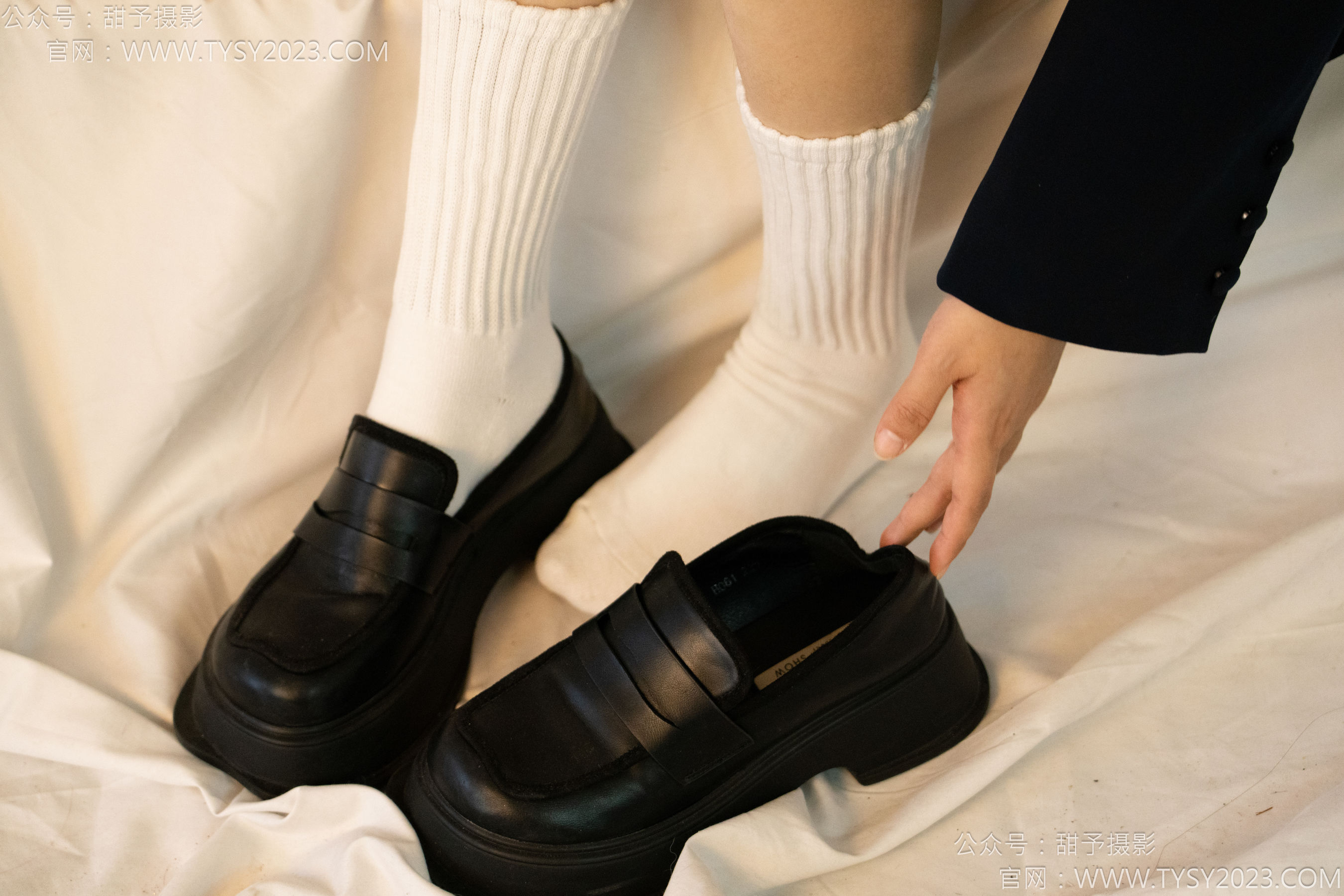 甜予摄影 NO.139 澜澜 - 皮鞋、白棉袜、裸足/(116P)