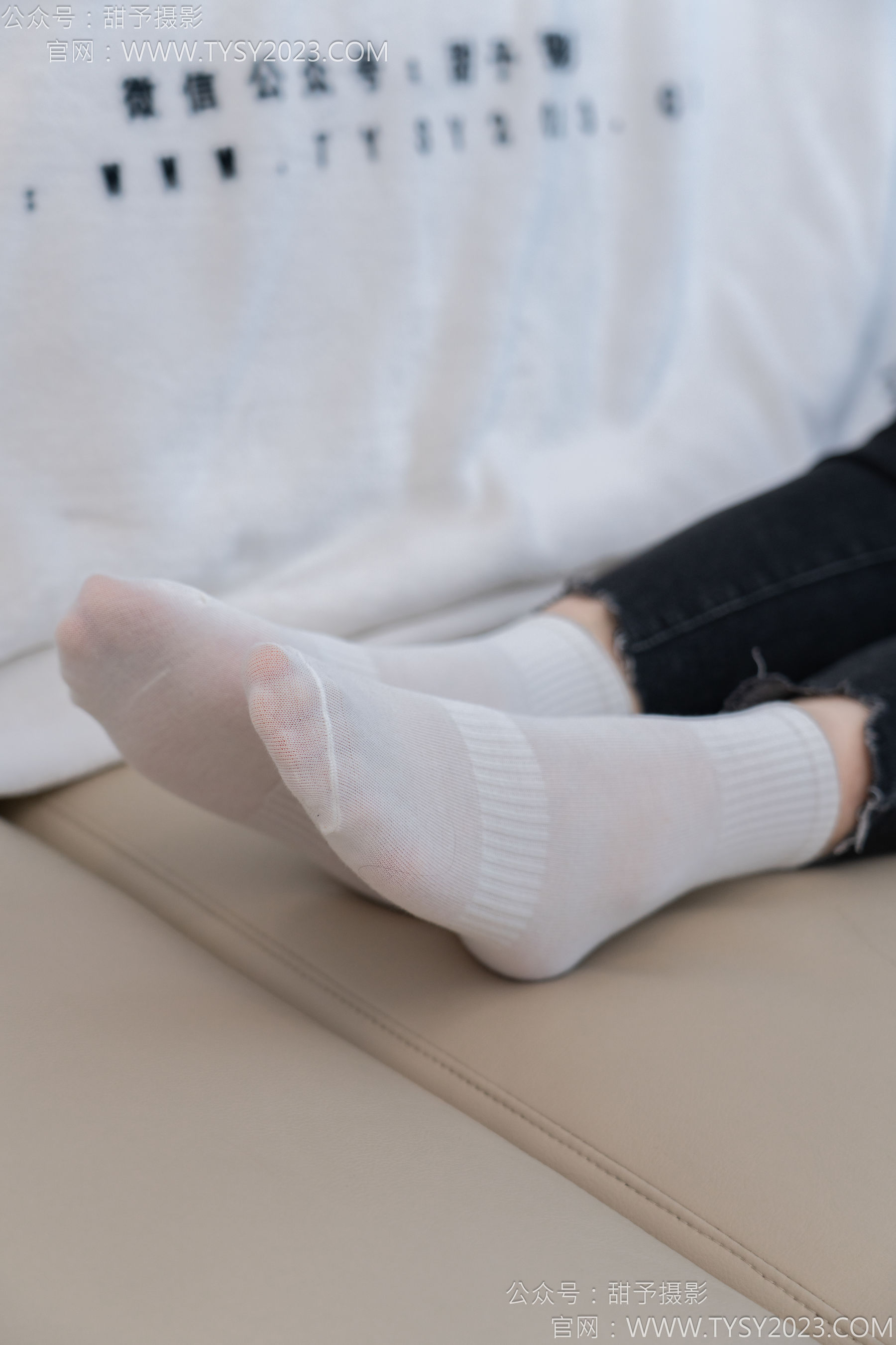 甜予摄影 No.133 梦梦 - 长靴、白棉袜、裸足/(135P)