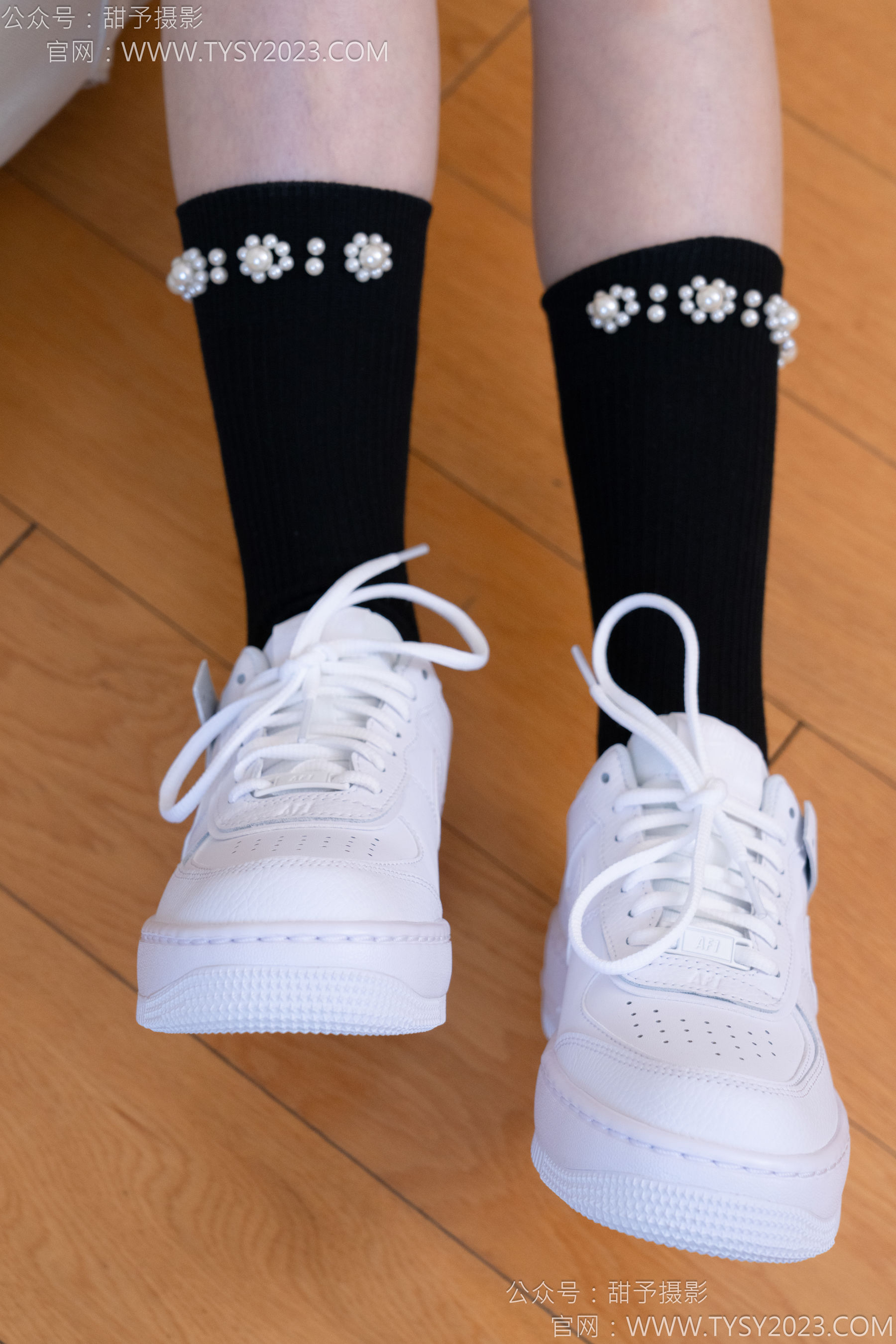 甜予摄影 No.136 璇璇 - 板鞋、黑棉袜/(203P)
