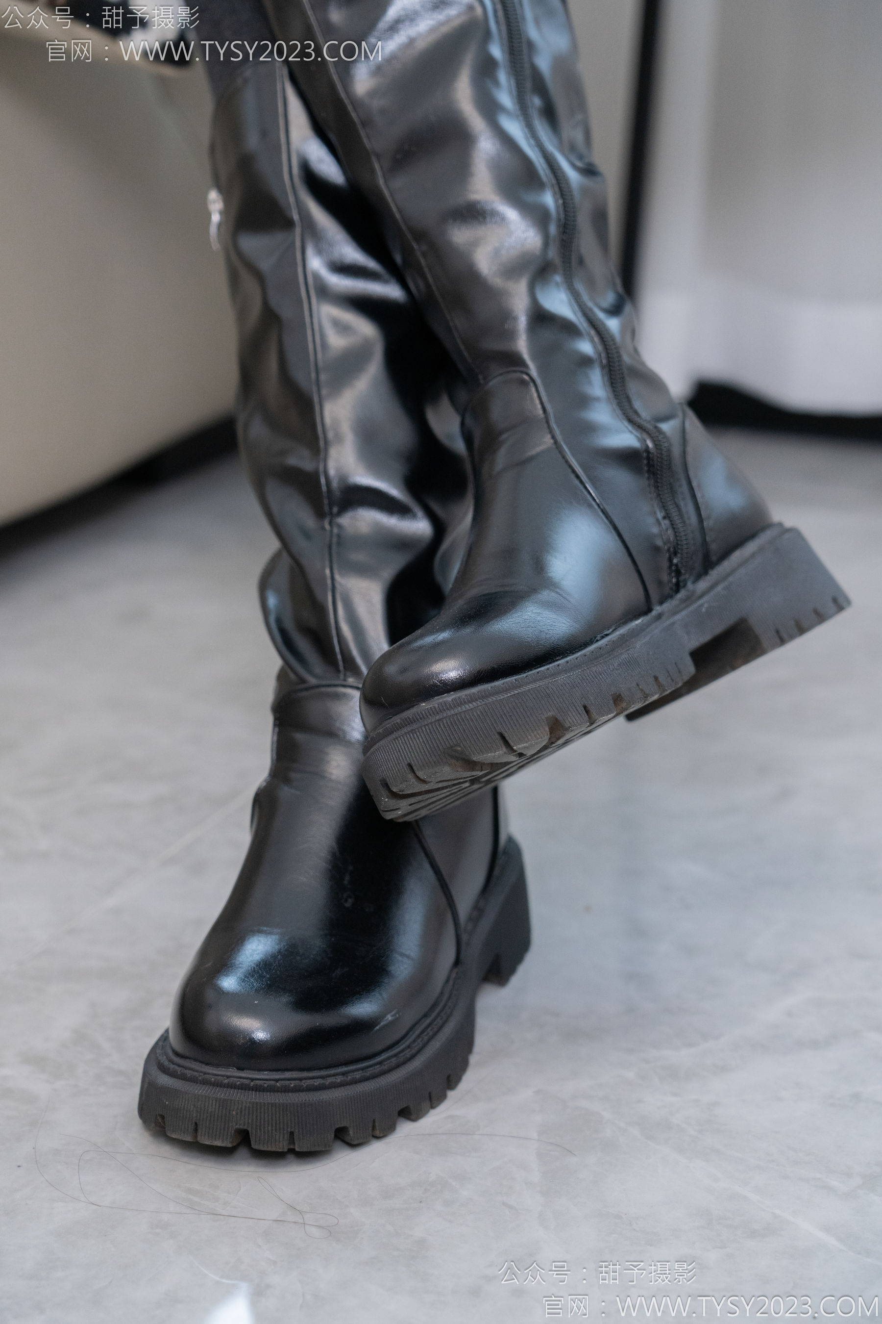 甜予摄影 No.133 梦梦 - 长靴、白棉袜、裸足/(135P)