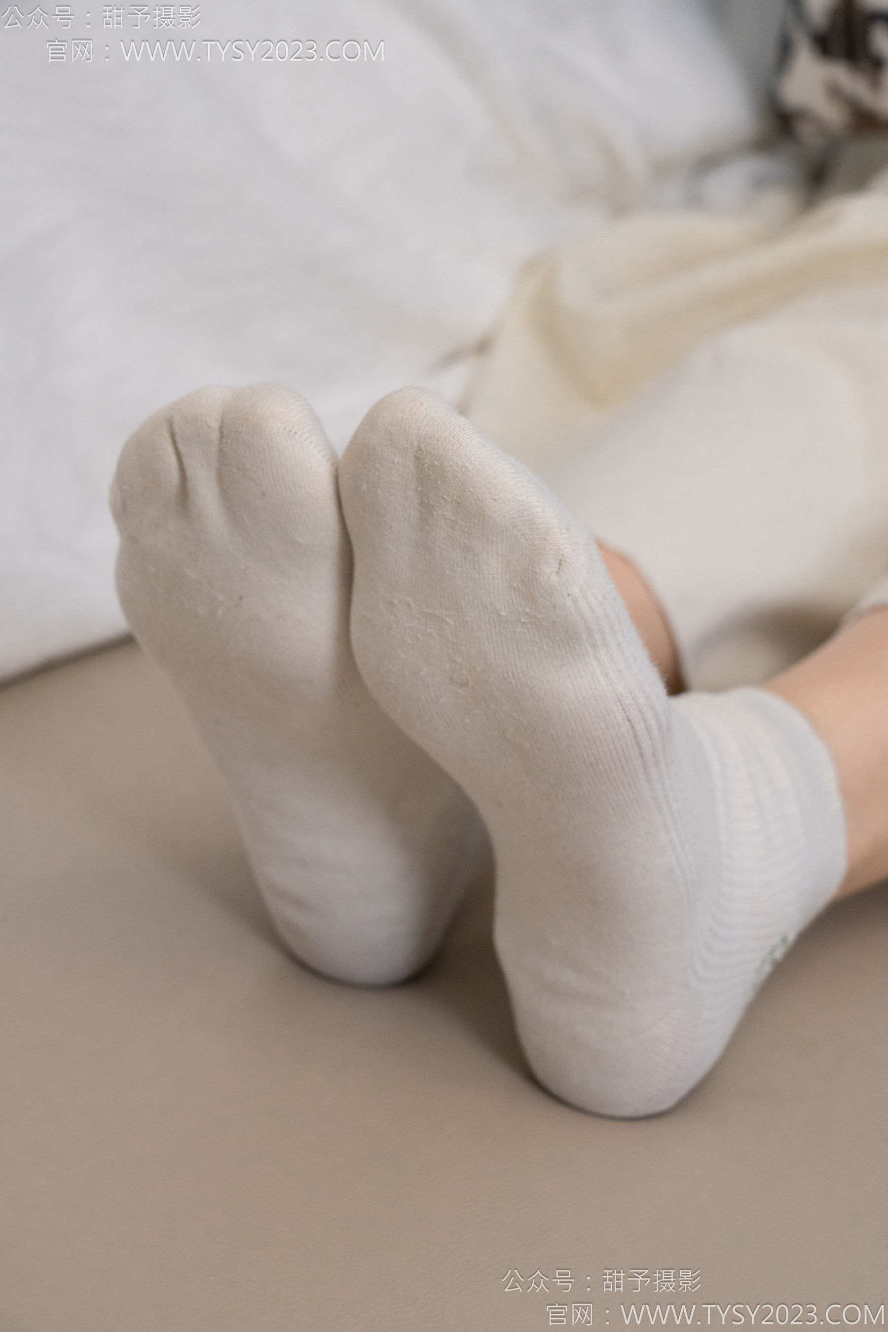 甜予摄影 No.125 丹丹 - 运动鞋、白棉袜、裸足/(139P)