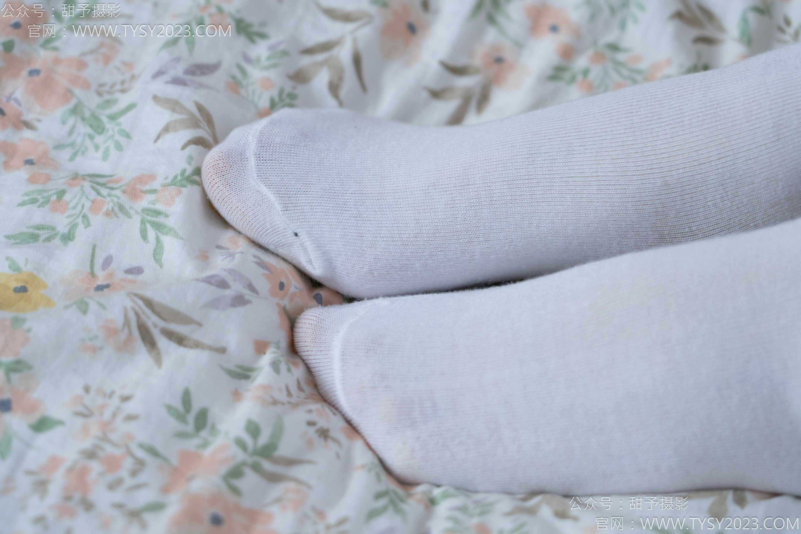 甜予摄影 No.138 土豆 - 板鞋、白棉袜、裸足/(136P)