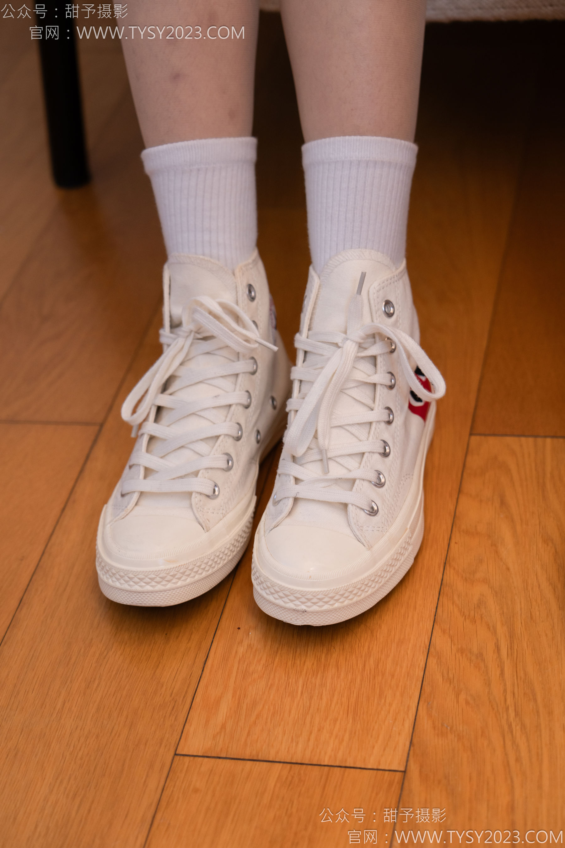 甜予摄影 No.140 思思&双人 - 板鞋、白棉袜、肉丝/(130P)