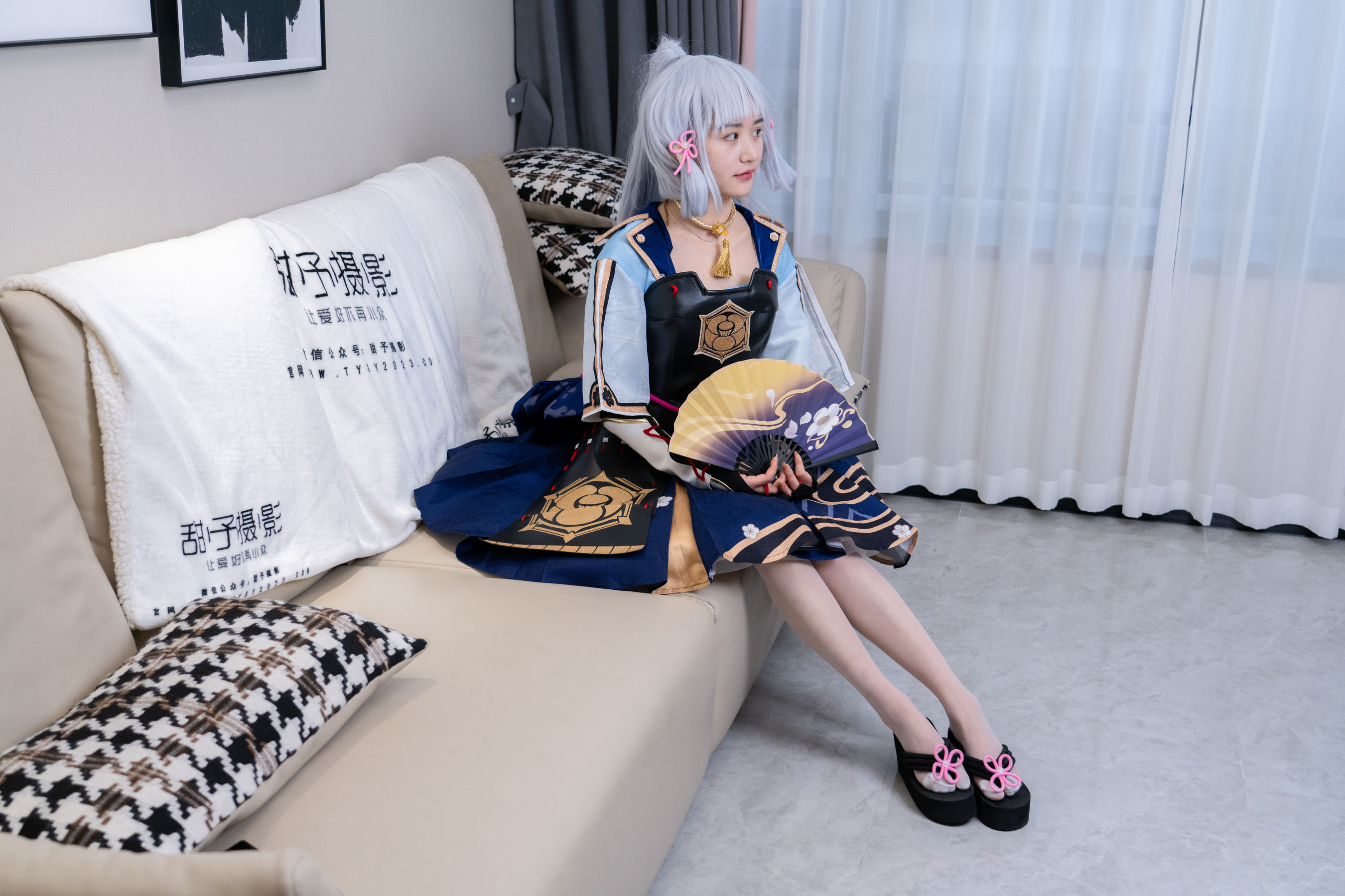 甜予摄影 No.141 澜澜 - cos服人字拖、白丝、裸足、挠脚心剧情/(134P)