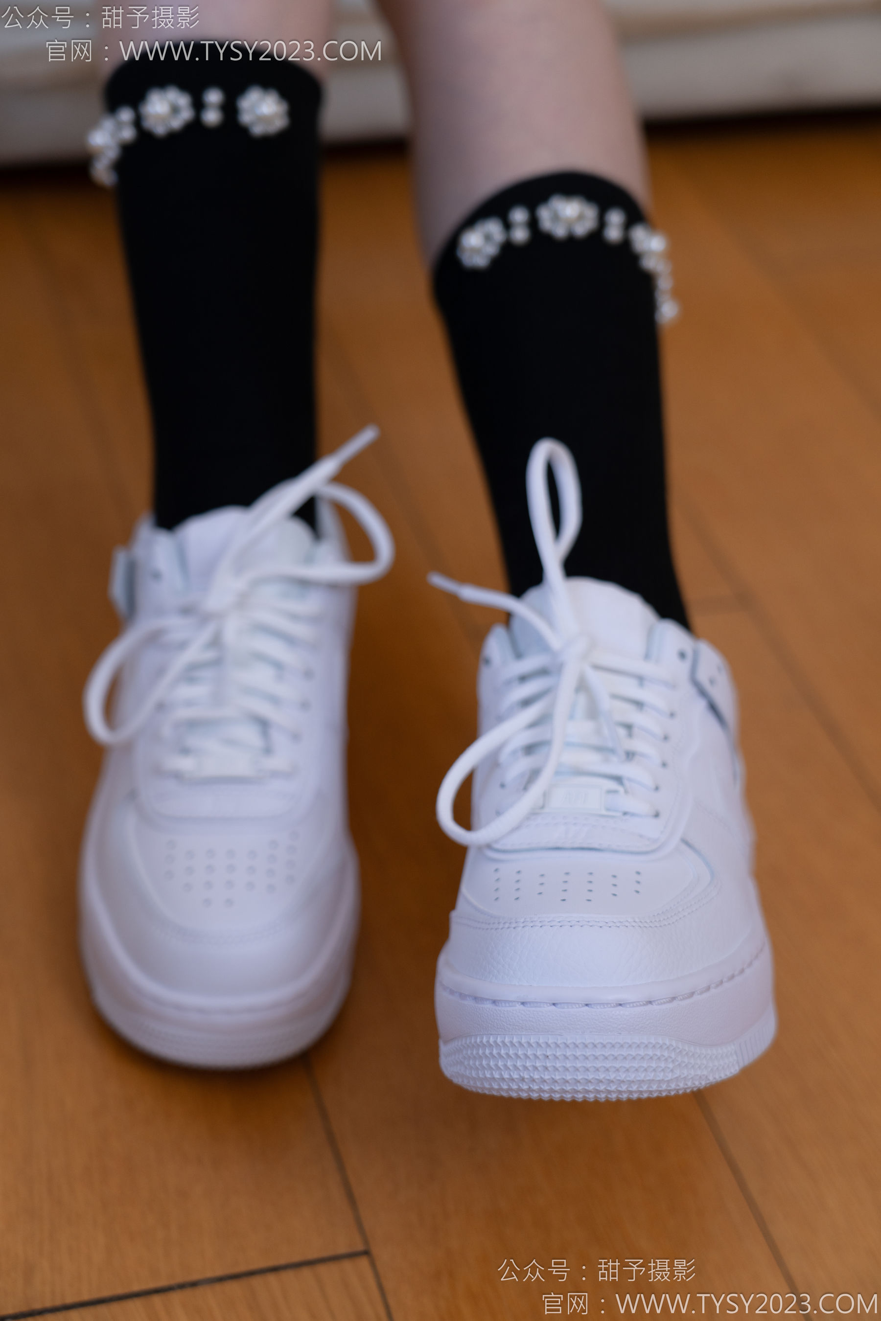 甜予摄影 No.136 璇璇 - 板鞋、黑棉袜/(203P)