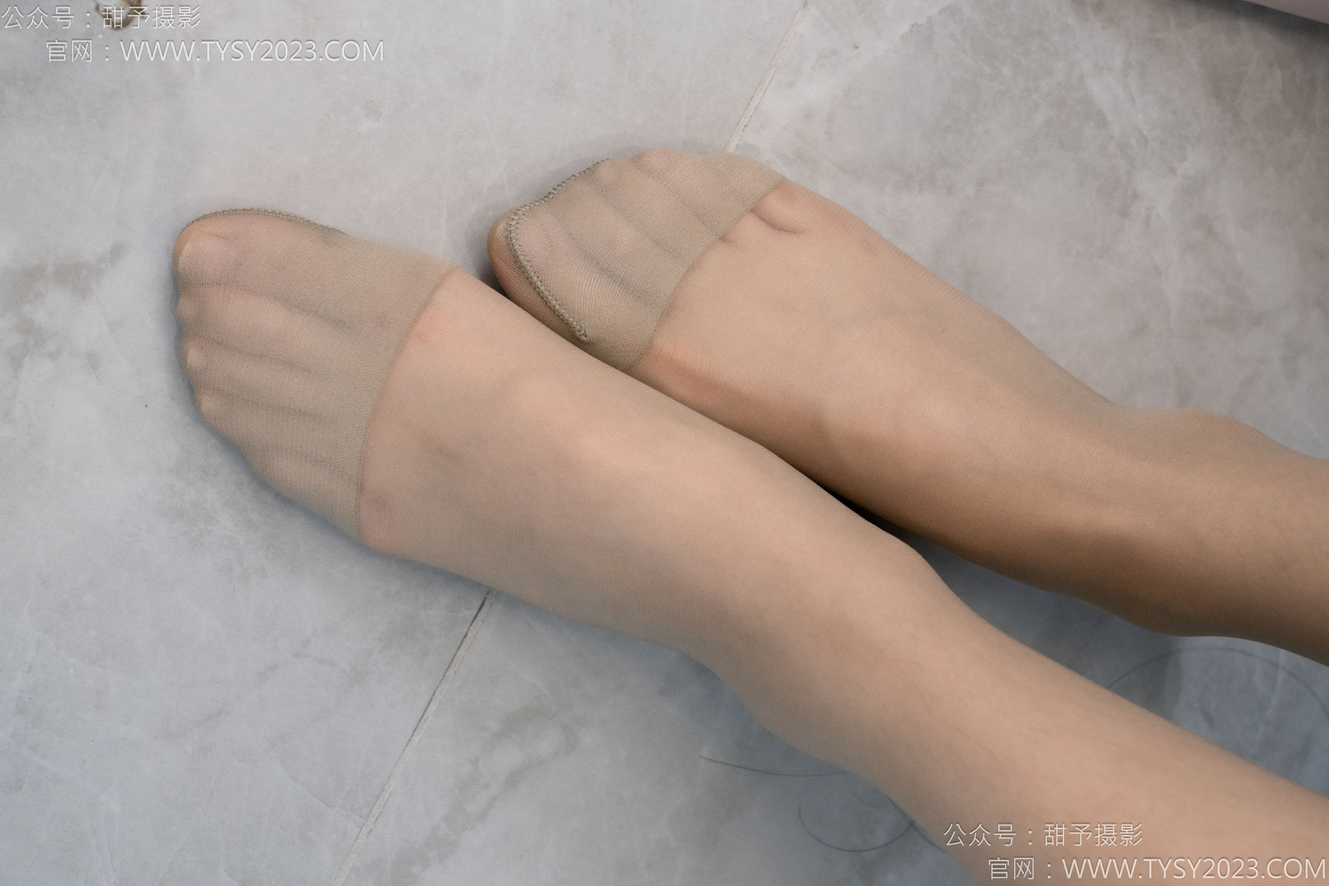 甜予摄影 No.134 璇璇思思 - 高跟鞋、薄白丝、薄灰丝/(132P)