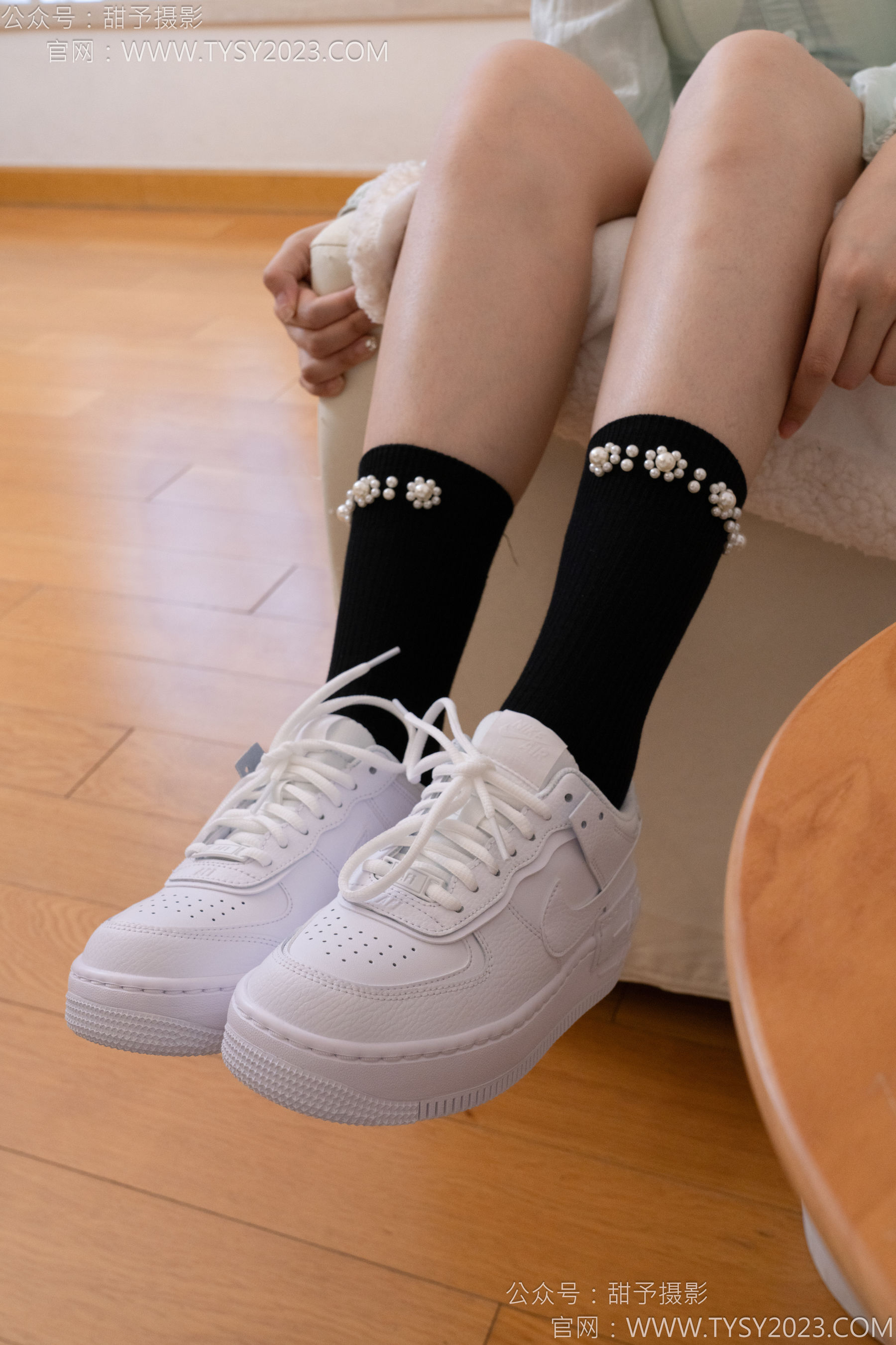 甜予摄影 No.136 璇璇 - 板鞋、黑棉袜/(203P)