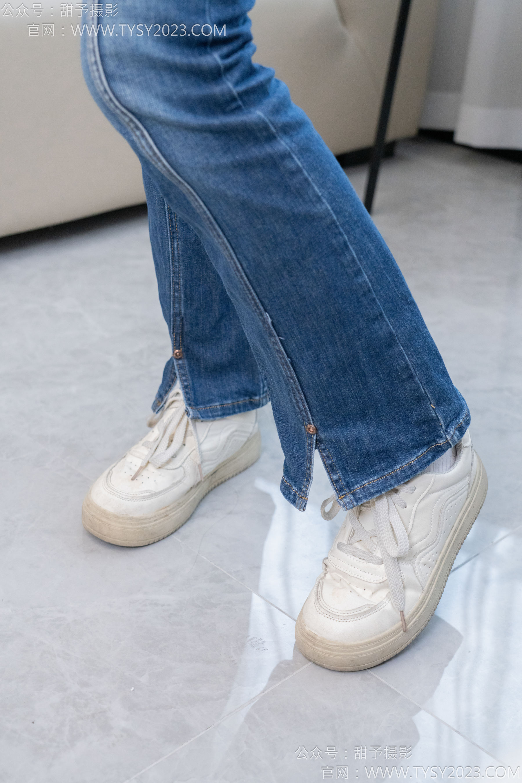 甜予摄影 No.132 诺诺 - 板鞋、白棉袜、裸足/(129P)