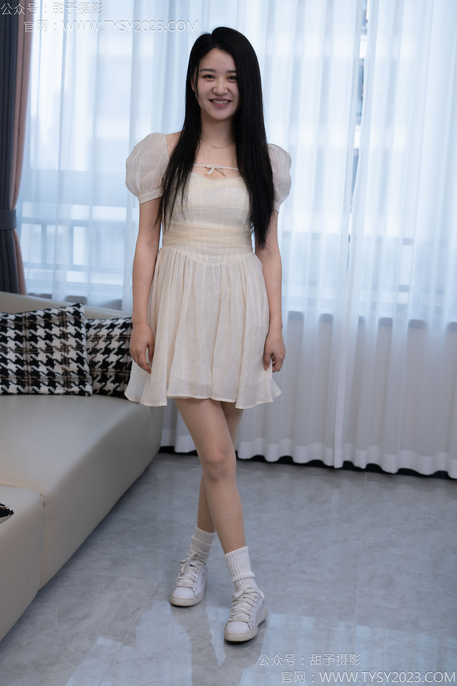 甜予摄影 No.137 澜澜 - 板鞋、白棉袜、薄肉丝/(140P)