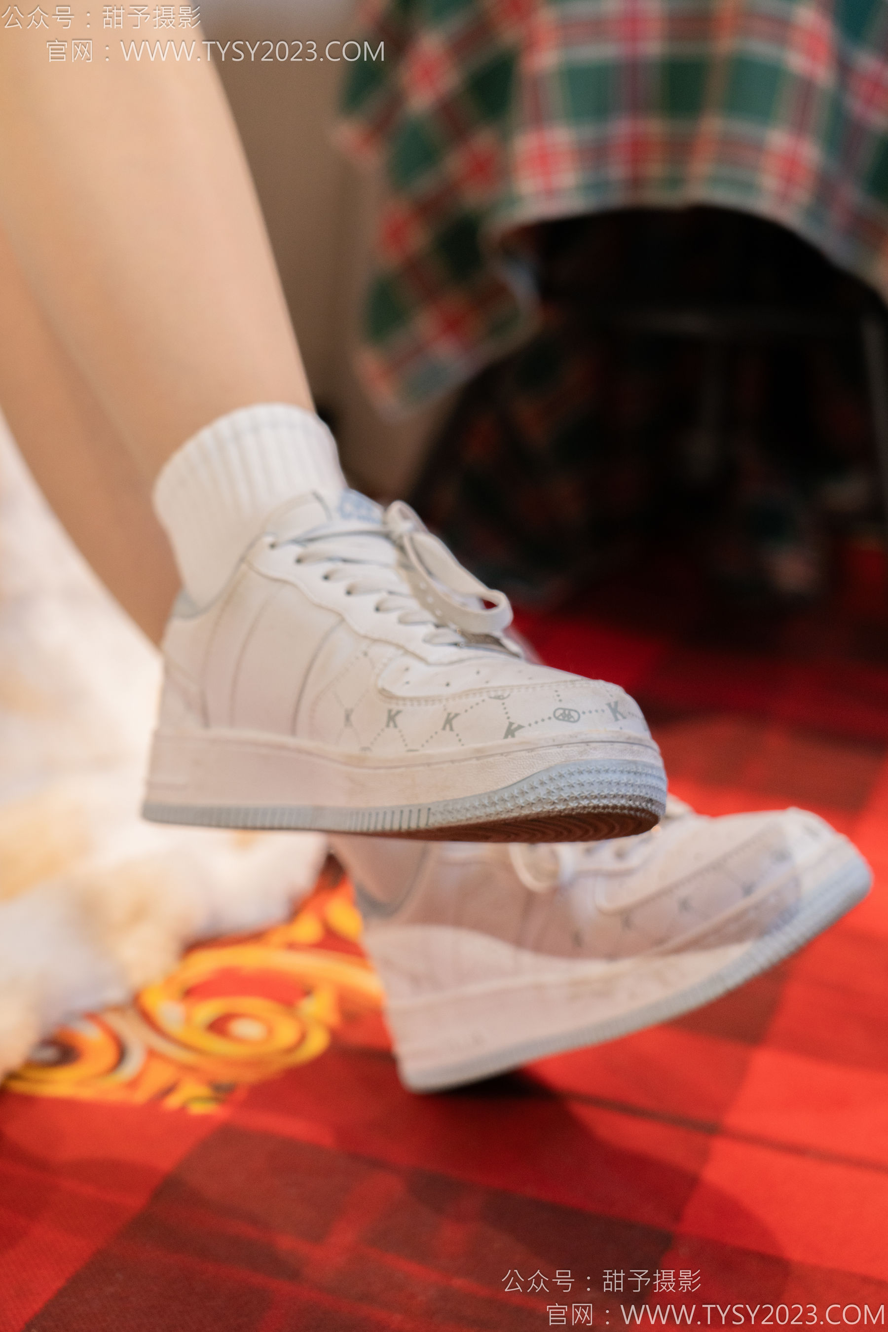 甜予摄影 No.131 璇璇 - 板鞋、白棉袜、薄肉丝/(131P)