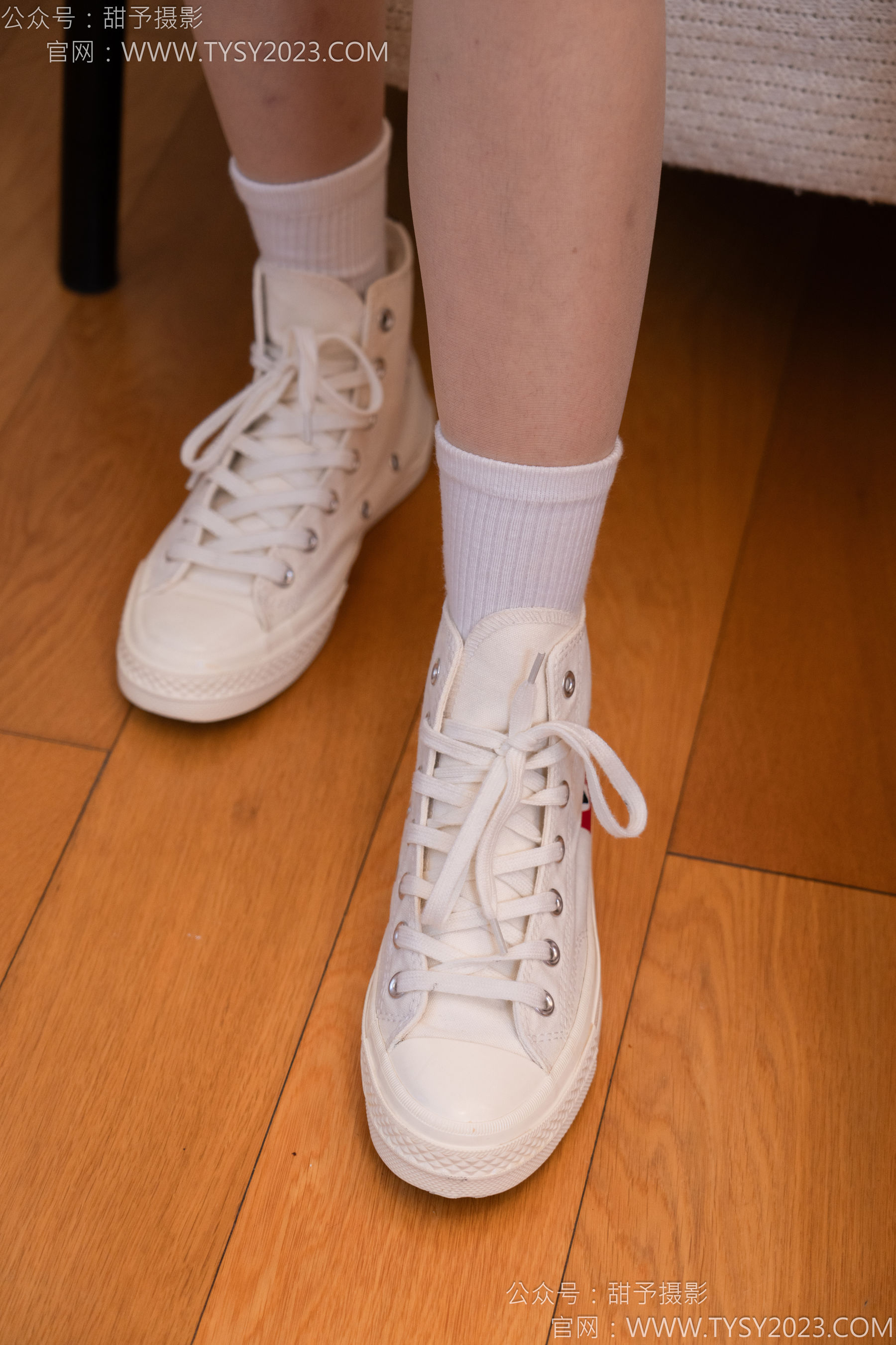 甜予摄影 No.140 思思&双人 - 板鞋、白棉袜、肉丝/(130P)