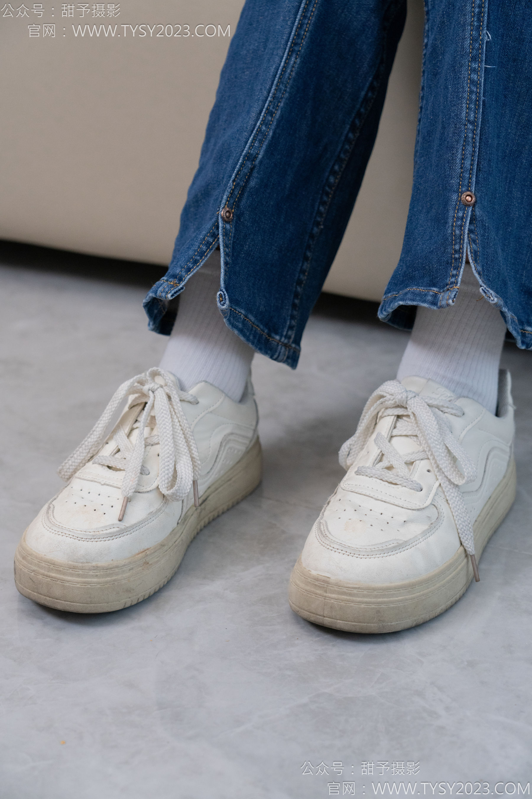 甜予摄影 No.132 诺诺 - 板鞋、白棉袜、裸足/(129P)