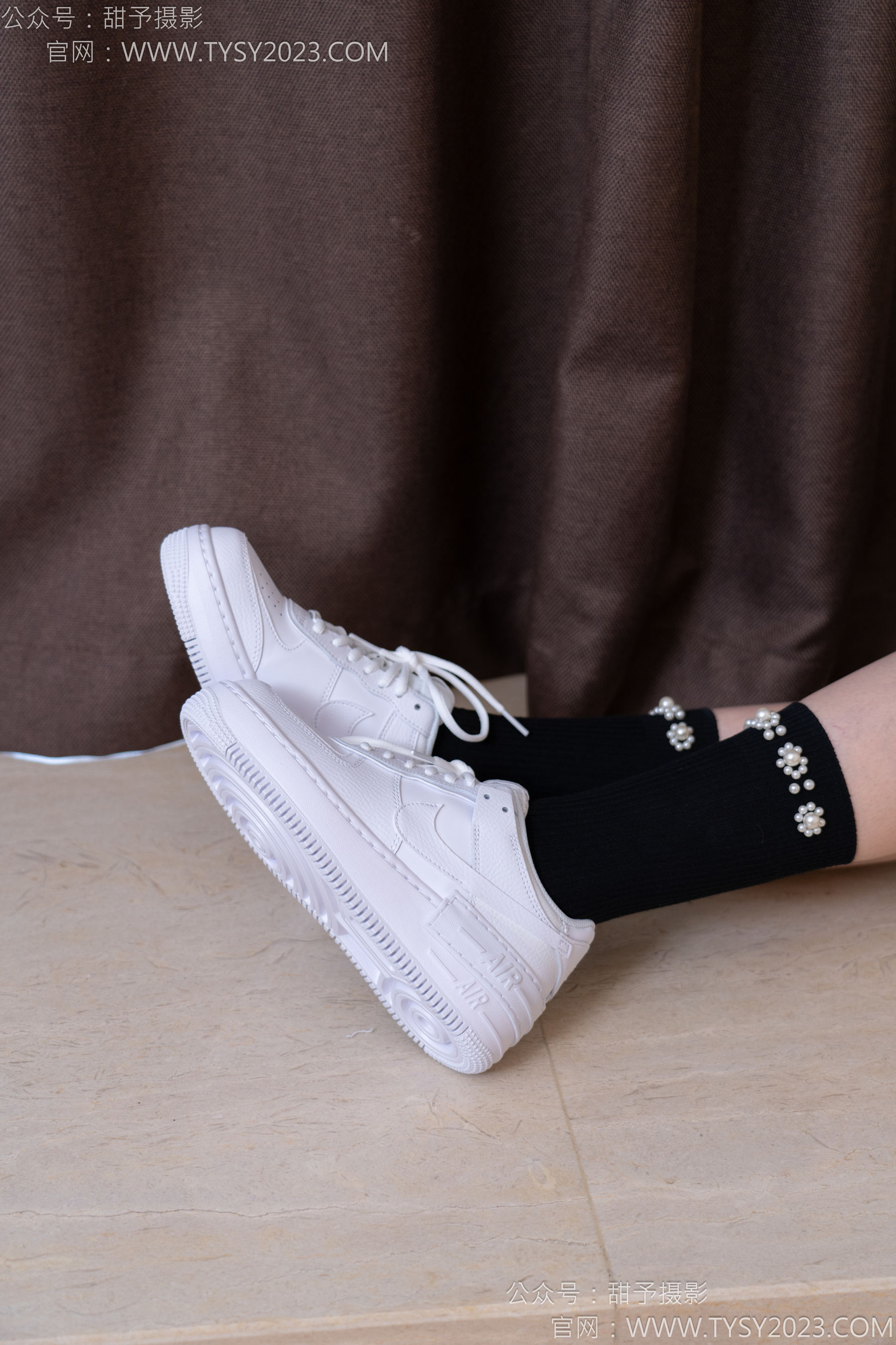 甜予摄影 No.136 璇璇 - 板鞋、黑棉袜/(203P)