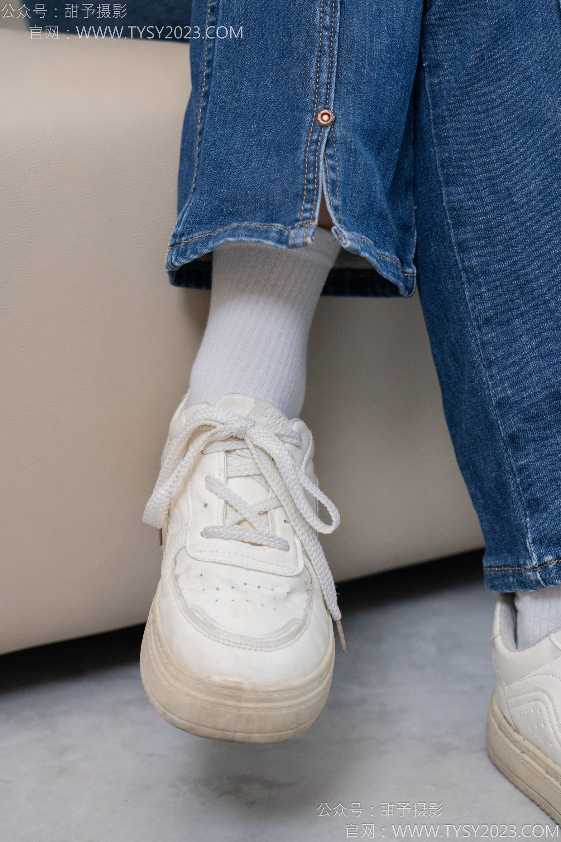 甜予摄影 No.132 诺诺 - 板鞋、白棉袜、裸足/(129P)