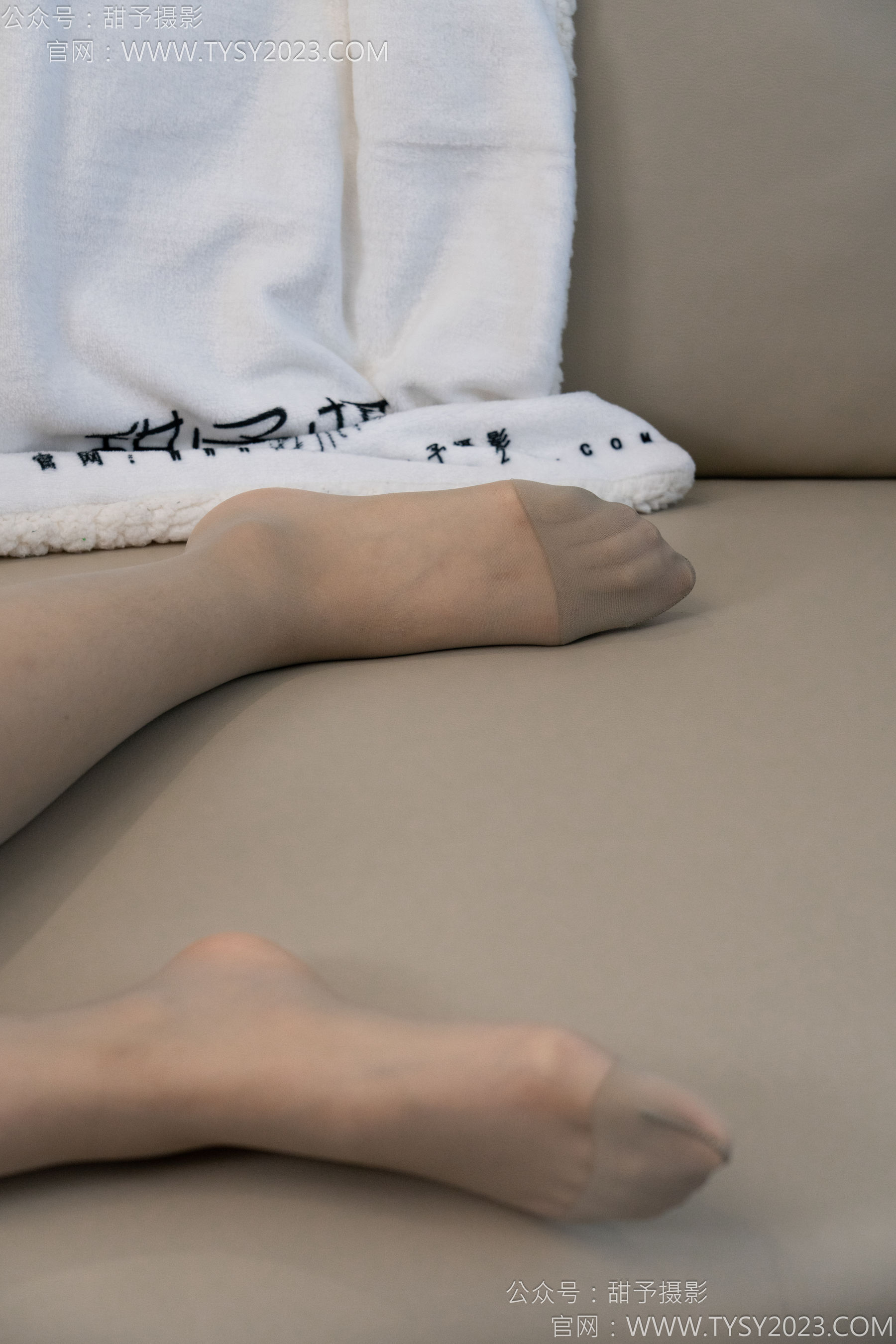 甜予摄影 No.134 璇璇思思 - 高跟鞋、薄白丝、薄灰丝/(132P)