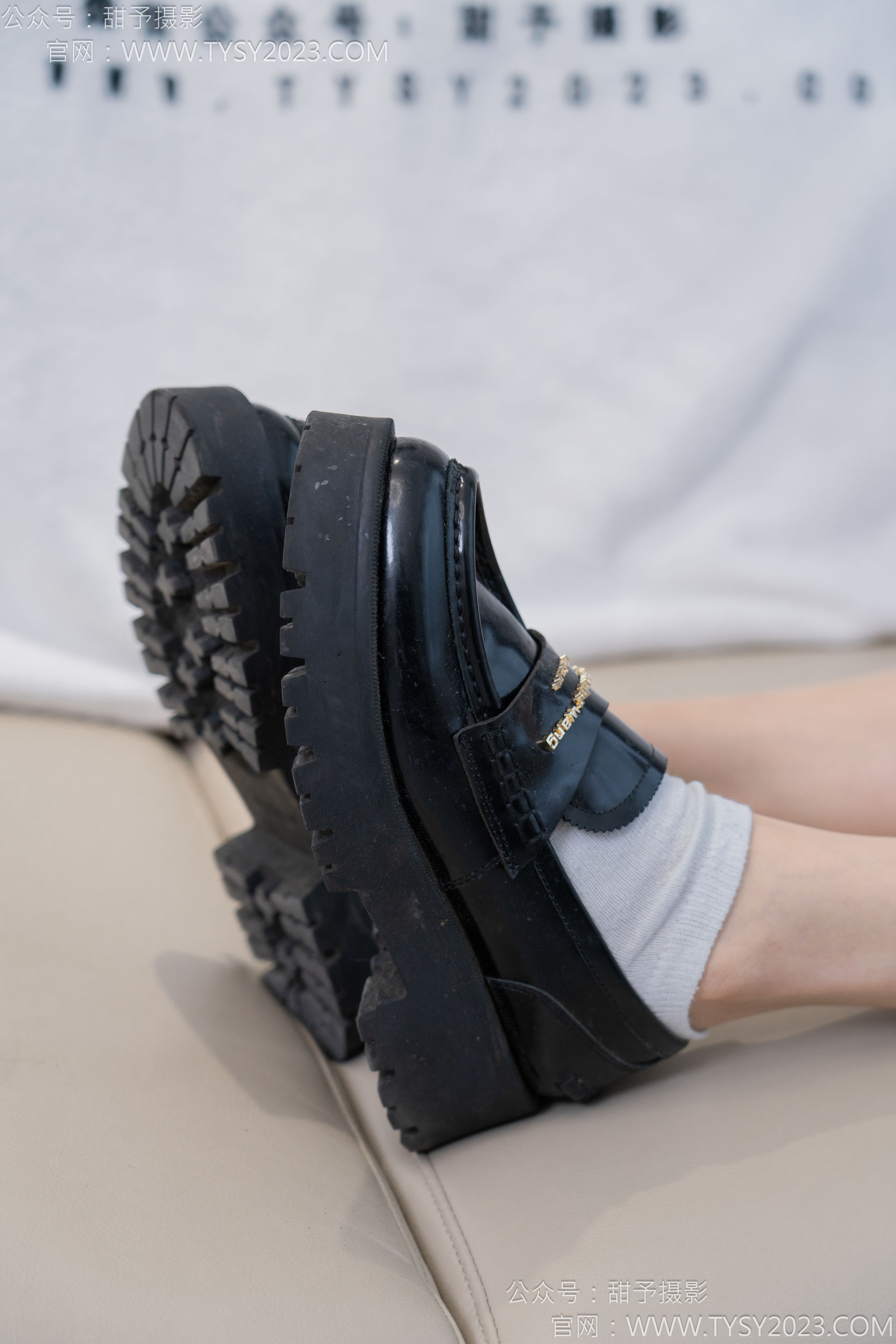 甜予摄影 No.130 澜澜 - 皮鞋、白棉袜、裸足、掉袜子剧情/(130P)