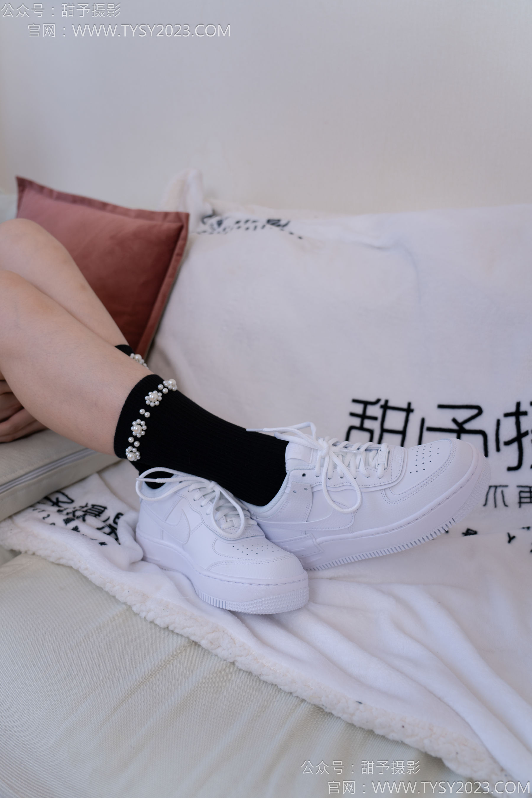 甜予摄影 No.136 璇璇 - 板鞋、黑棉袜/(203P)