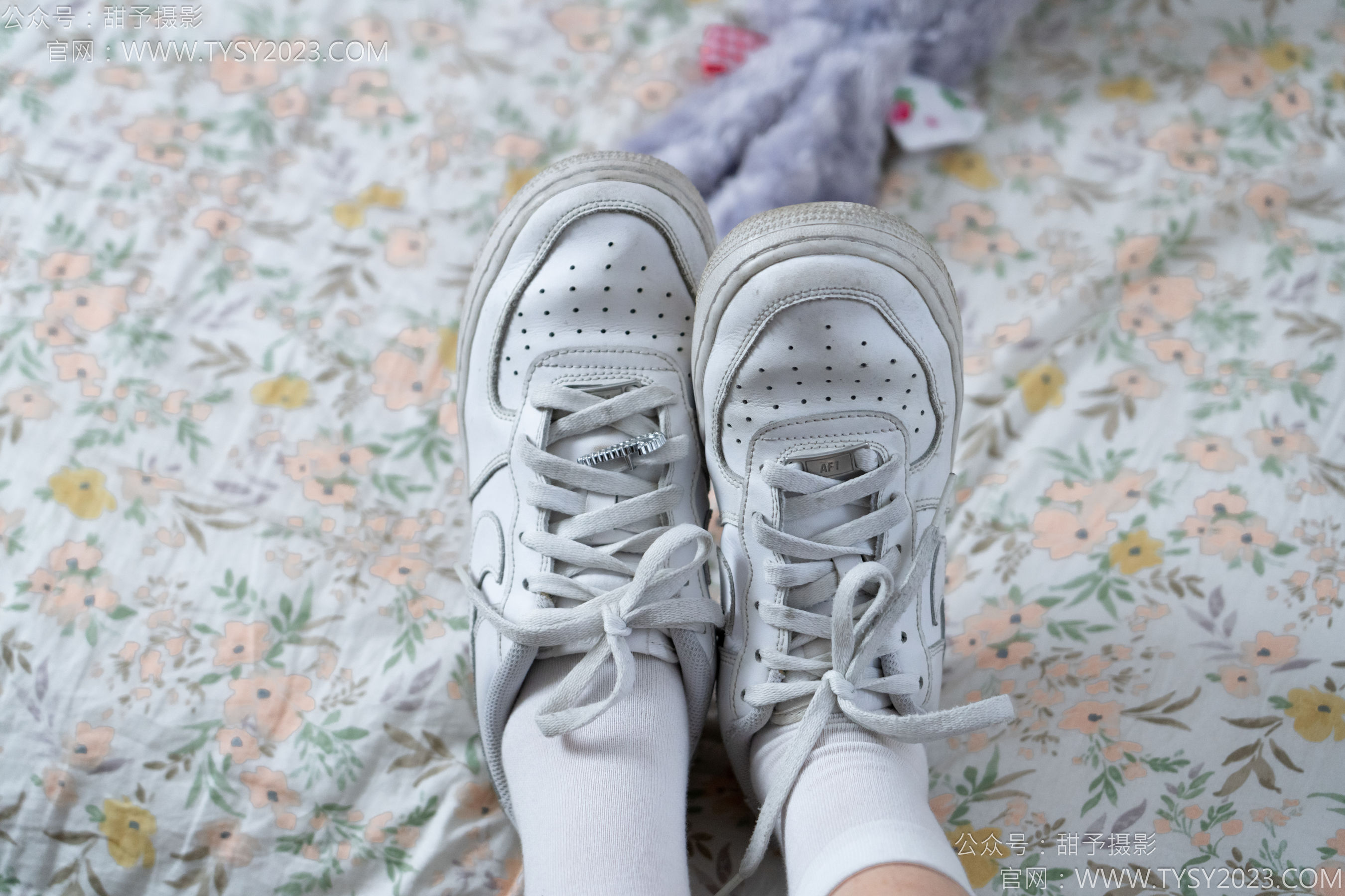 甜予摄影 No.138 土豆 - 板鞋、白棉袜、裸足/(136P)