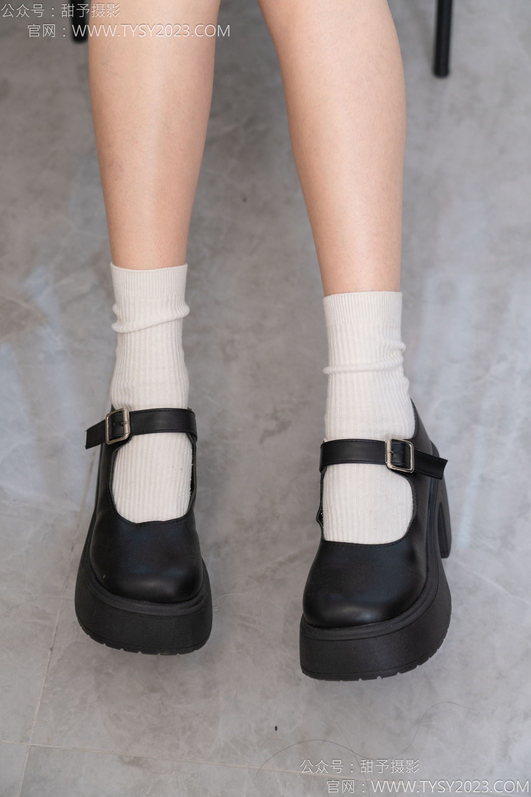 甜予摄影 No.127 丹丹 - 皮鞋、白棉袜、裸足/(145P)