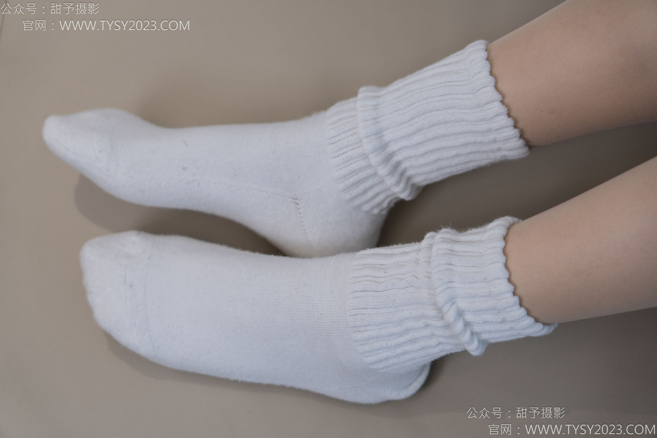 甜予摄影 No.137 澜澜 - 板鞋、白棉袜、薄肉丝/(140P)