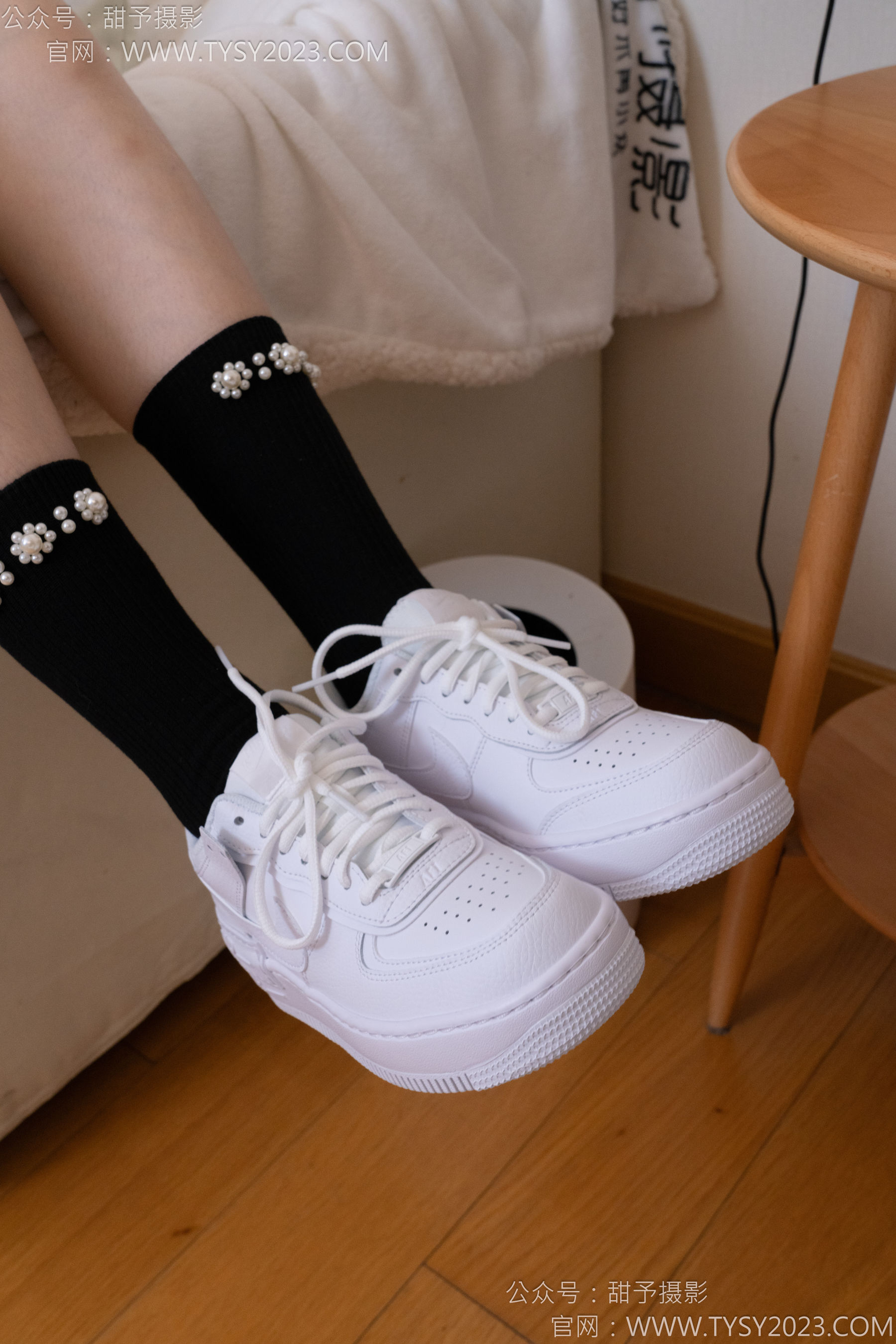 甜予摄影 No.136 璇璇 - 板鞋、黑棉袜/(203P)