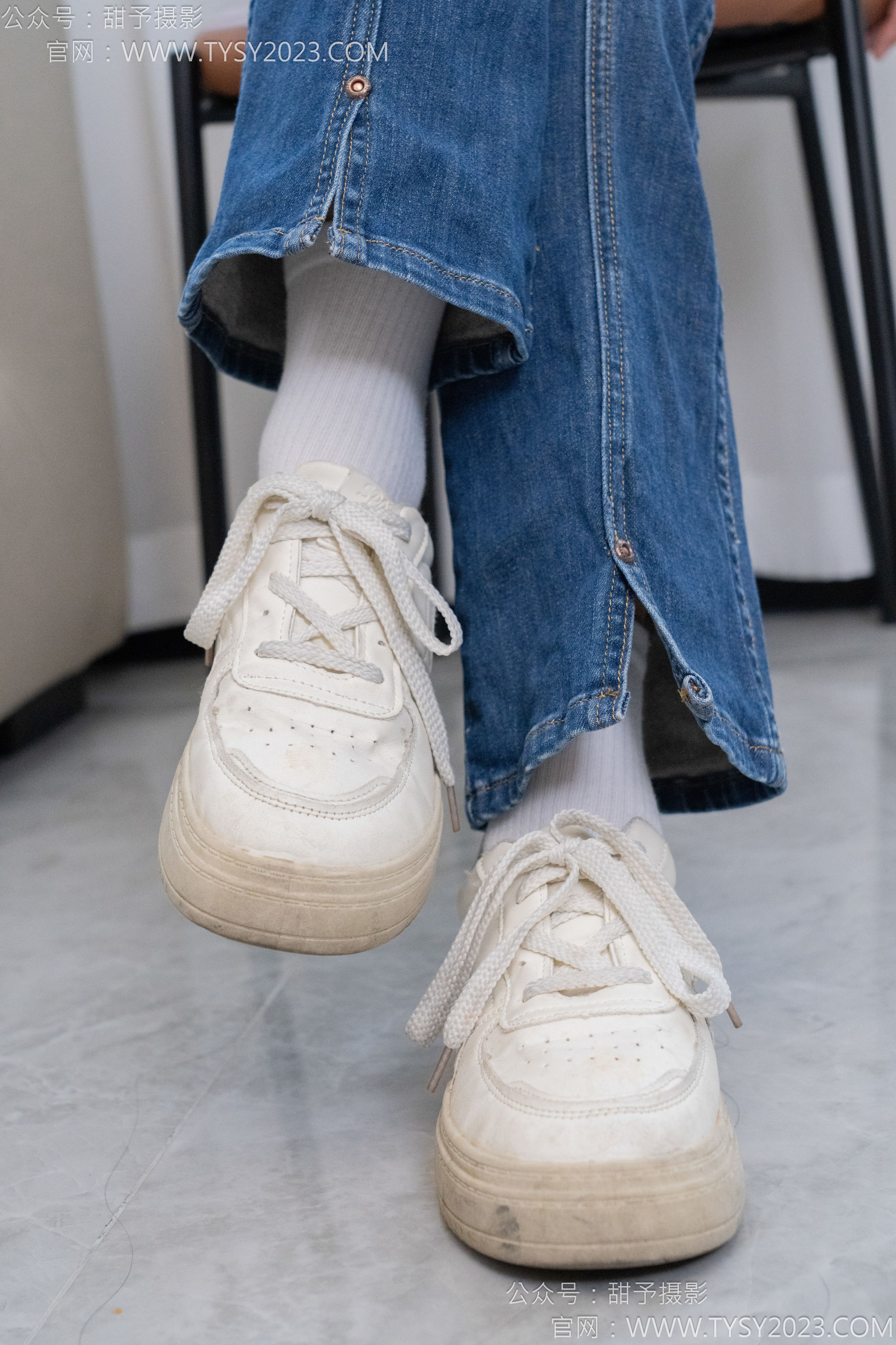 甜予摄影 No.132 诺诺 - 板鞋、白棉袜、裸足/(129P)