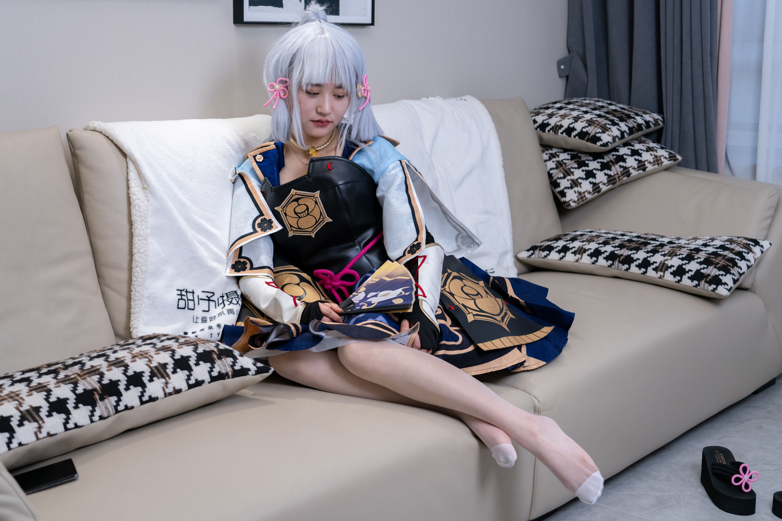 甜予摄影 No.141 澜澜 - cos服人字拖、白丝、裸足、挠脚心剧情/(134P)